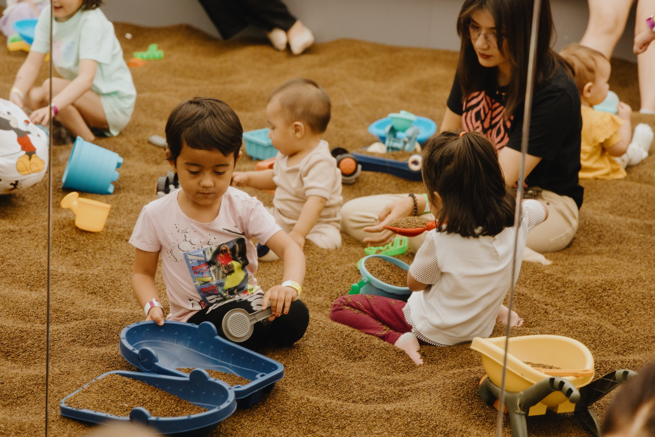 Reportage. Commerce & art photographer