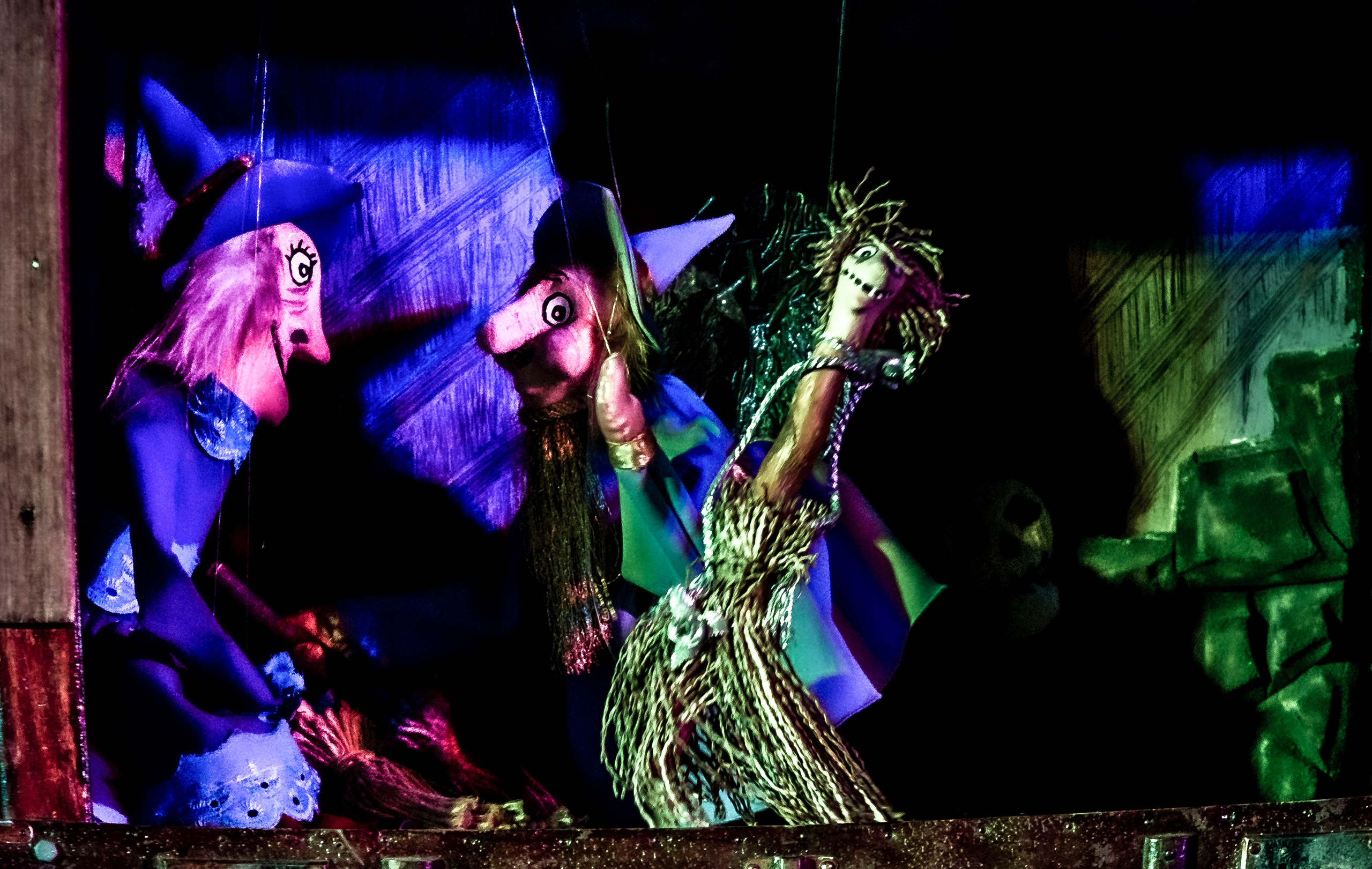 Маленькая ведьма спектакль театра Саквояж. Фотограф в Сочи Юрий Шептаев