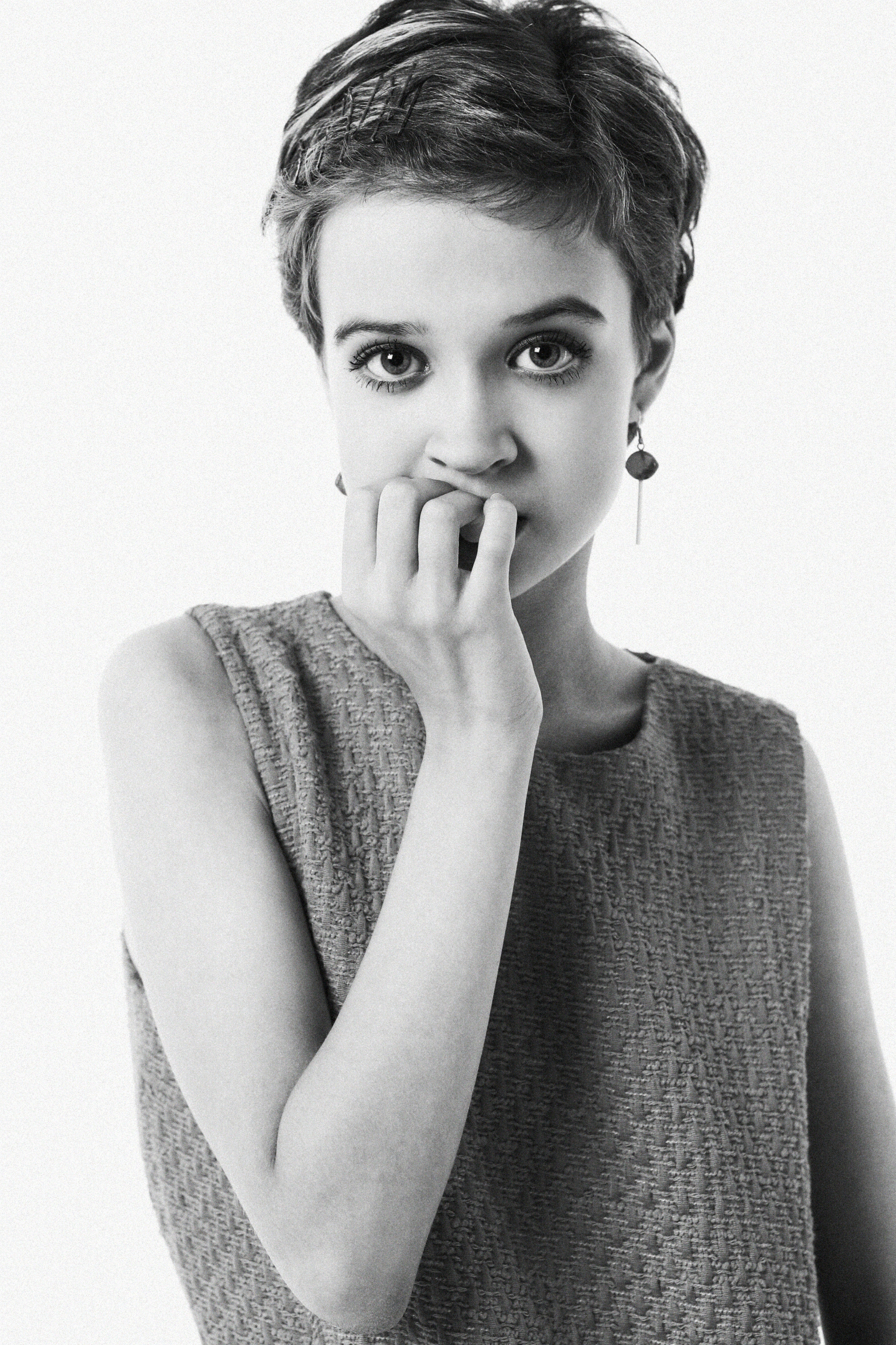 Черно-белый портрет в студии 24 Раменское. Стиль Твигги.