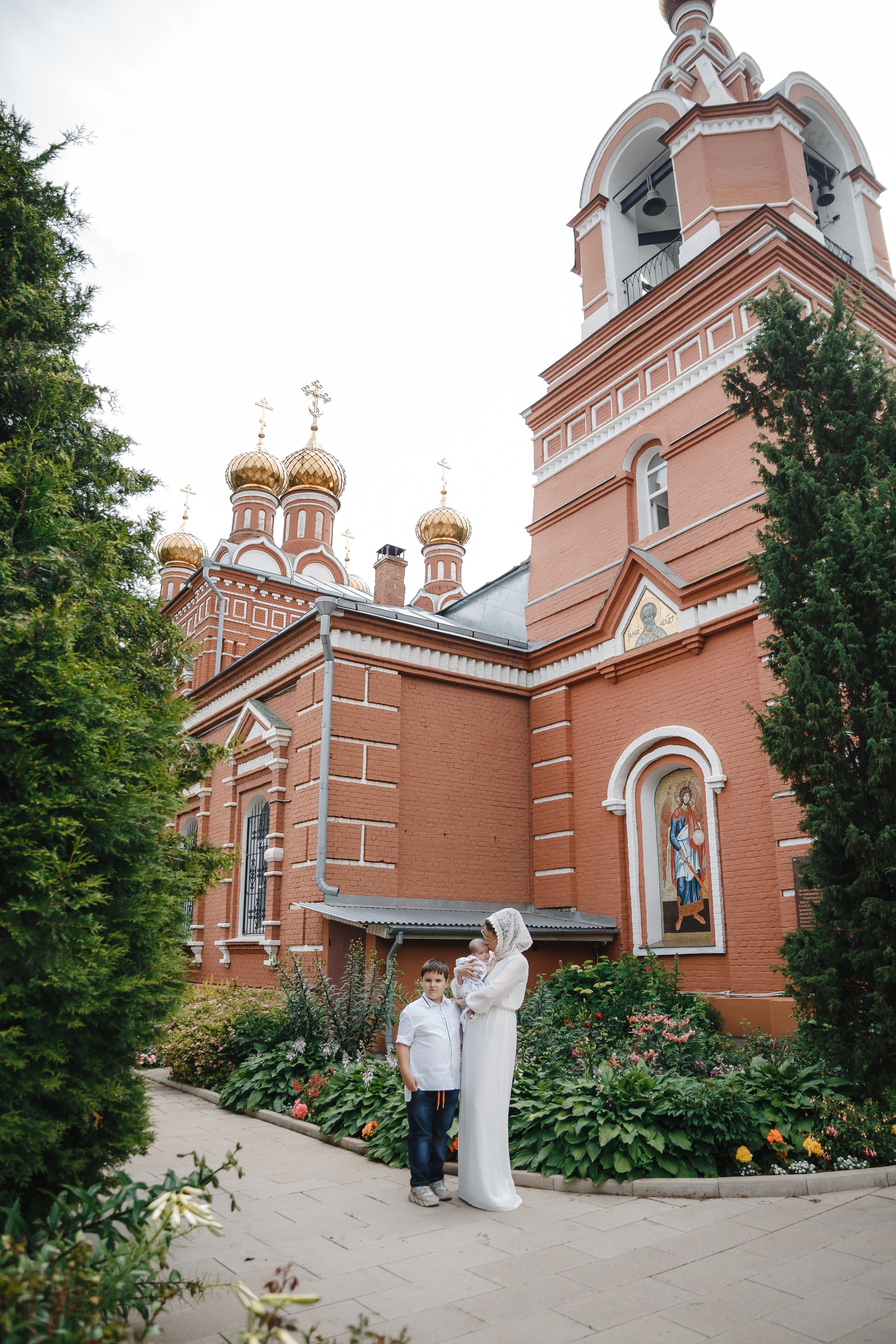 Крещение в храме Спаса Нерукотворного Образа в Б.Свинорье Г.Москвы. Фотограф на Крещение Москва