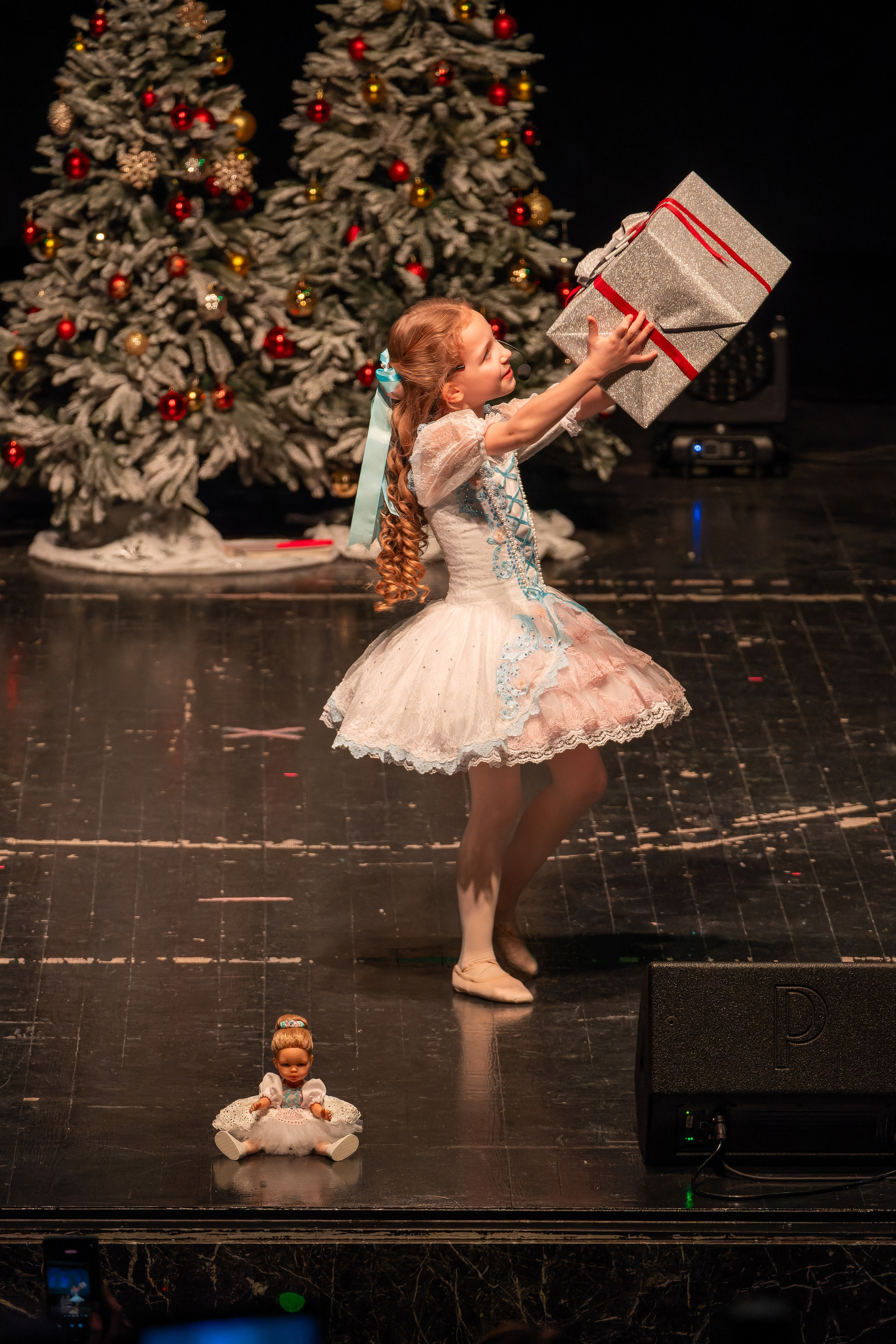 Съёмка новогодних праздников, елки для детей и родителей. «Студия DRONAVT`s» — видеосъёмка и фотография г. Москва