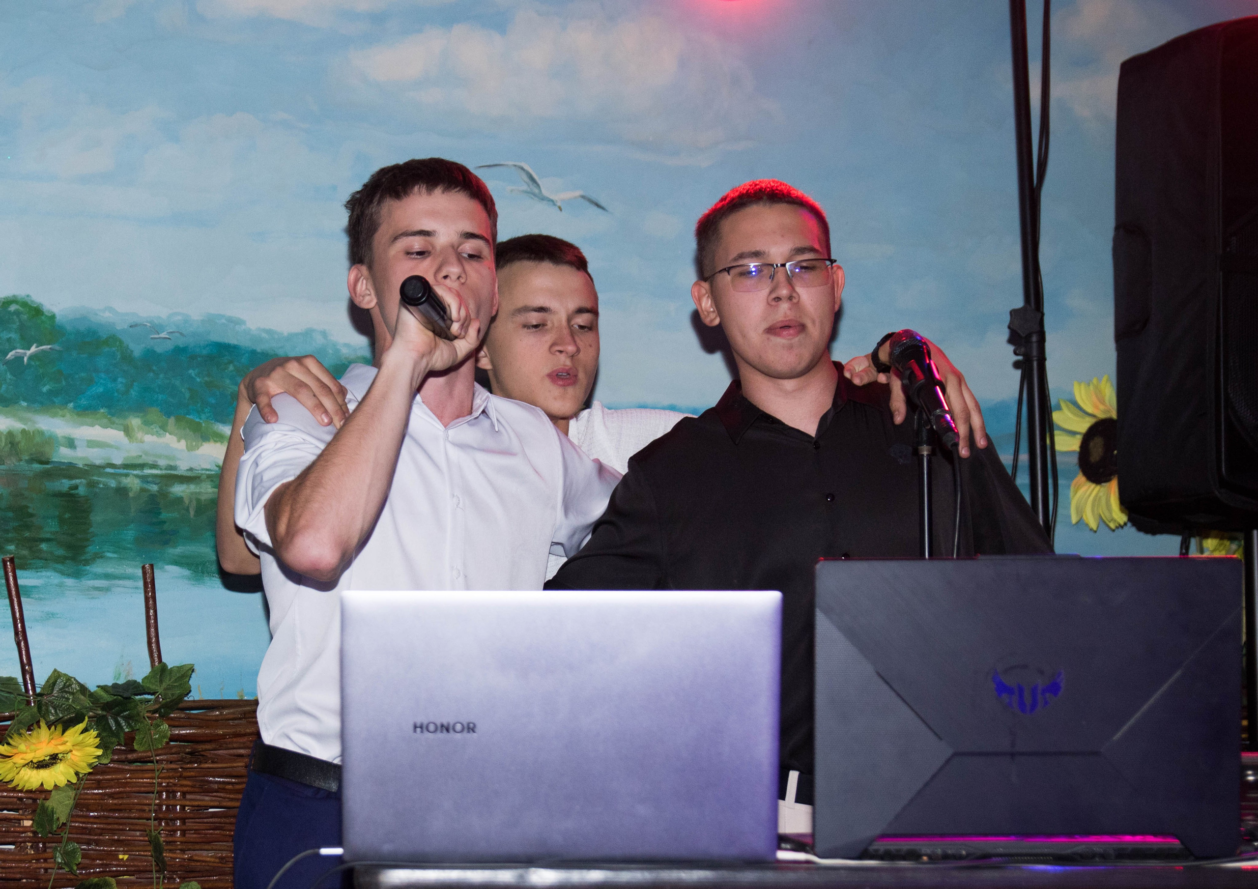 Выпускные. Организатор праздников. Ведущая Марина Гребенникова