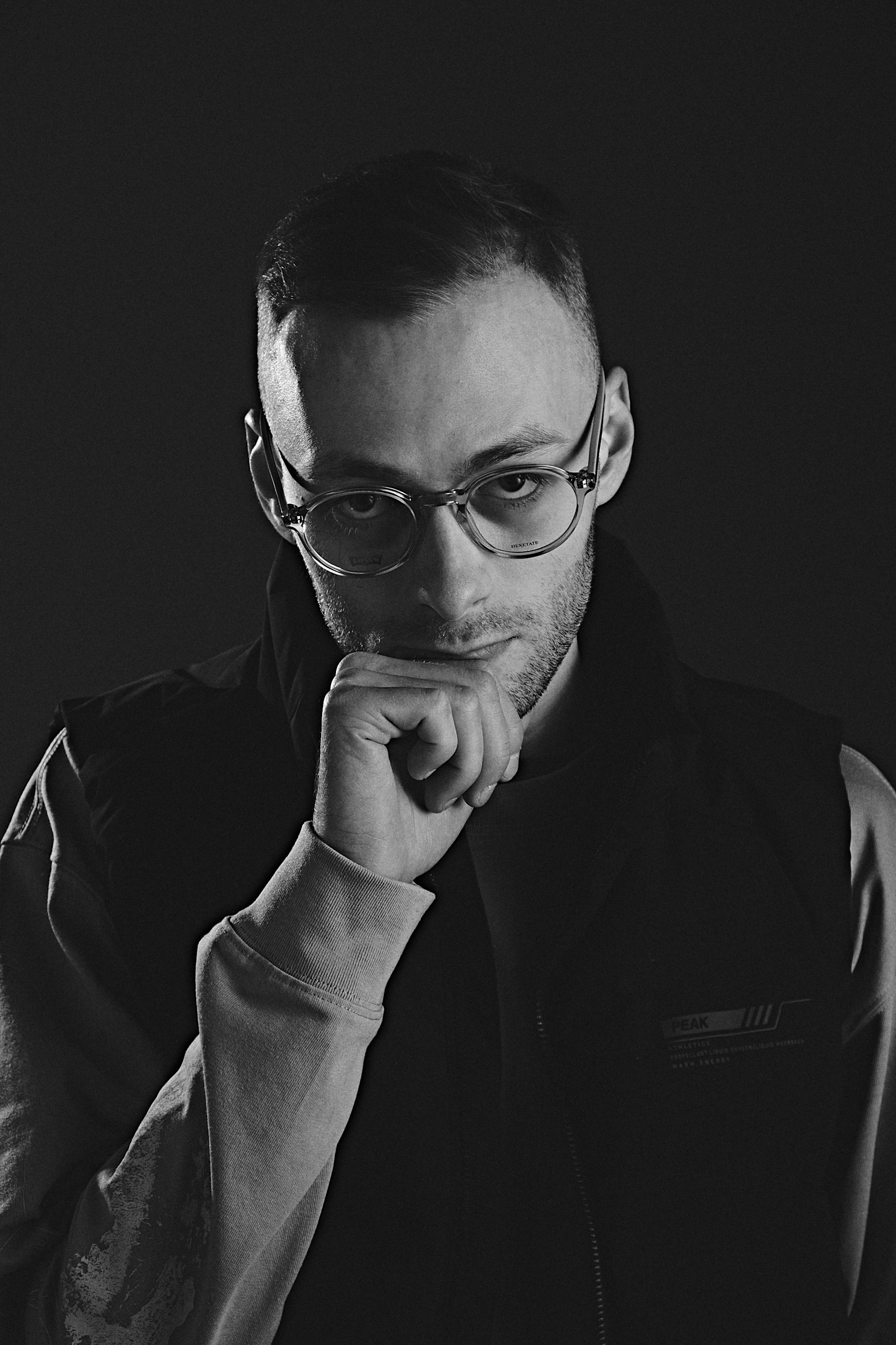 Янин Артем. Профессиональная студийная фотосъёмка | портрет, арт | Виталий Горбачёв