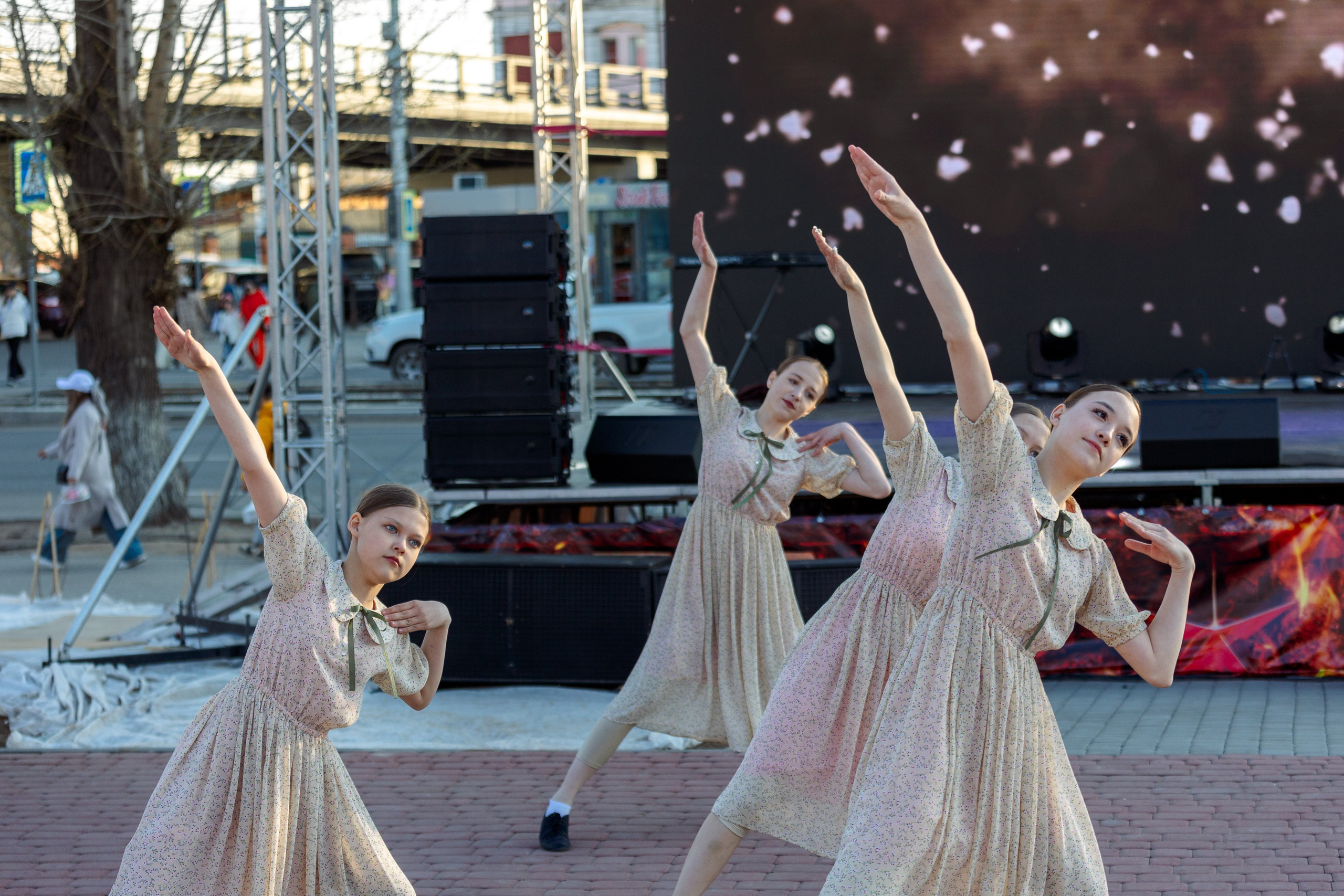 Концерт приуроченный к празднованию 80 лет победл. Свадебный и семейный фотограф в Улан-Удэ