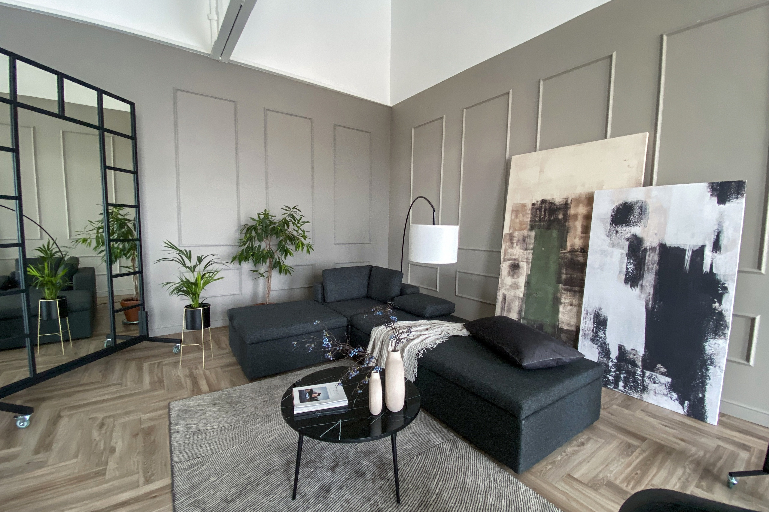 Зал 6.Грей. Фотограф Герман Локоцкий, семейные фотосессии в Санкт-Петербурге