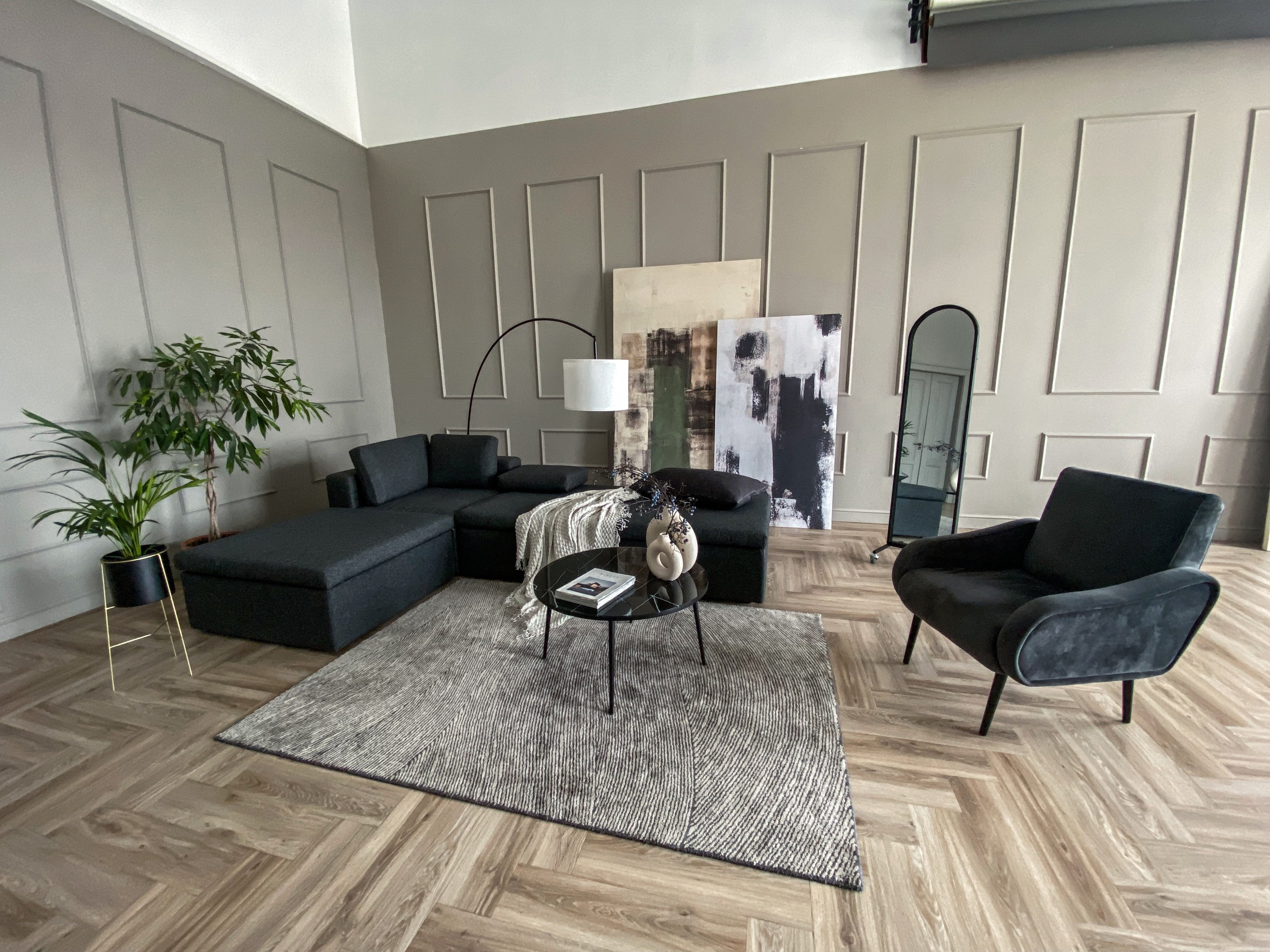 Зал 6.Грей. Фотограф Герман Локоцкий, семейные фотосессии в Санкт-Петербурге