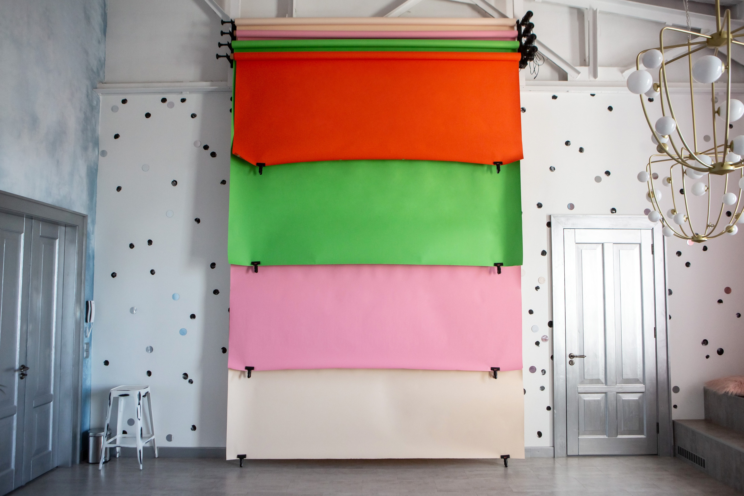 Зал 1.ПРИНТ. Фотограф Герман Локоцкий, семейные фотосессии в Санкт-Петербурге