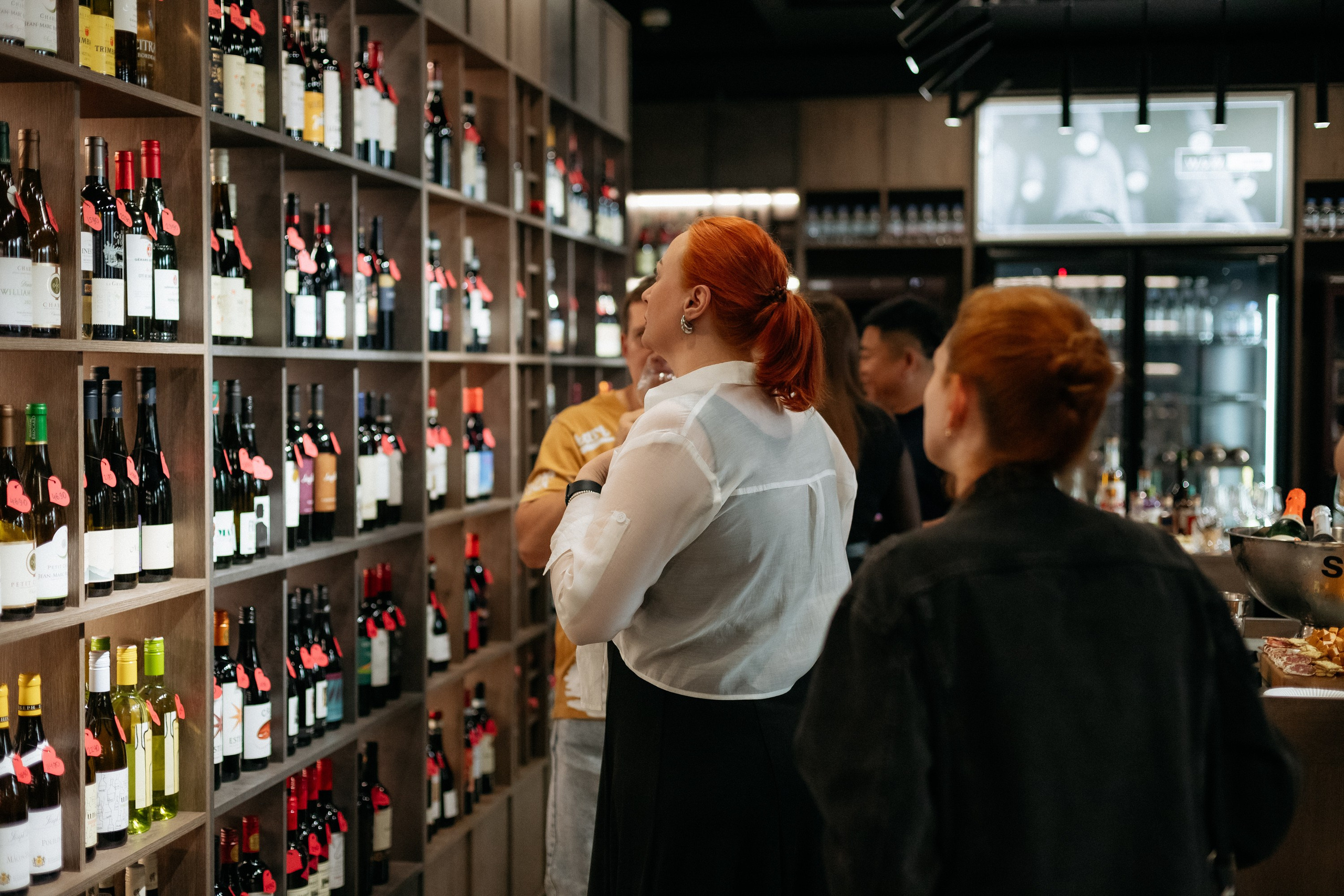 BY SIMPLE ВИНОТЕКА — ОТКРЫТИЕ. СВОИ. ФОТООТЧЕТЫ-СОБЫТИЯ-МЕСТА