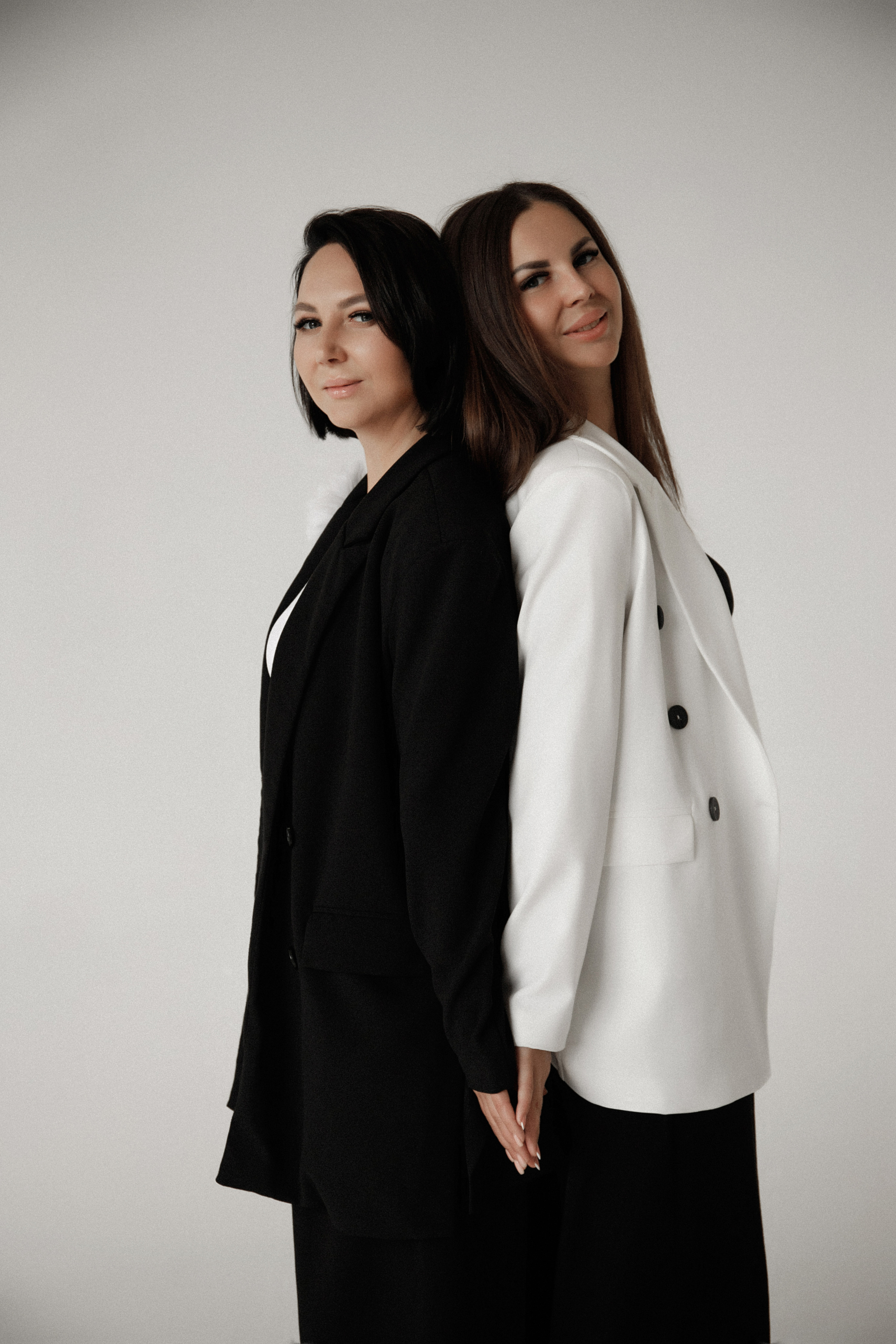 Две сестры. Фотограф беременности и материнства Аделя Юсупова