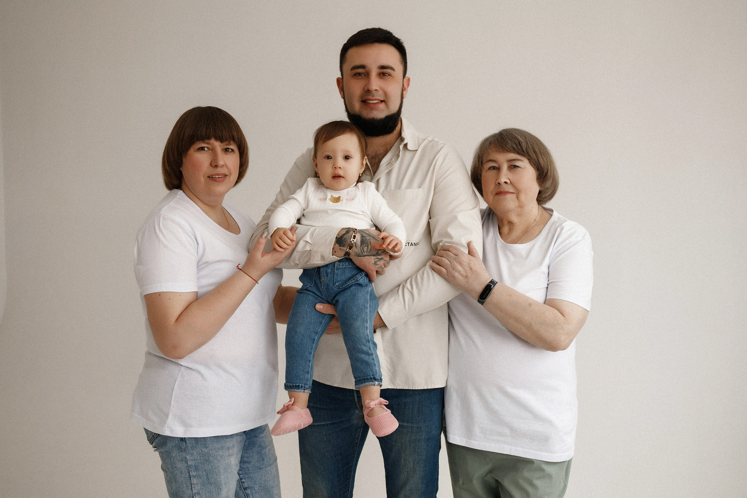 Мия и ее семья. Фотограф беременности и материнства Аделя Юсупова