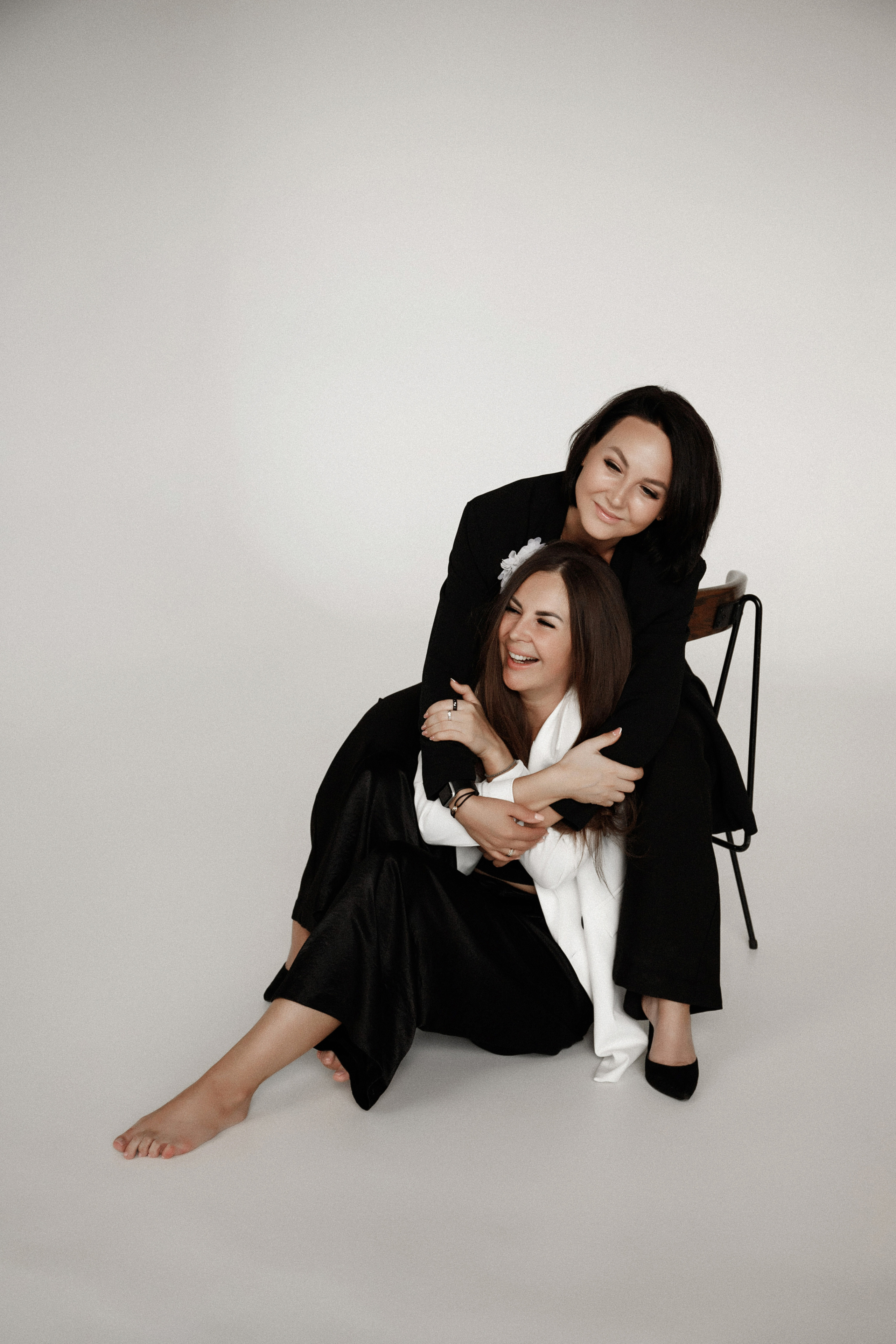 Две сестры. Фотограф беременности и материнства Аделя Юсупова