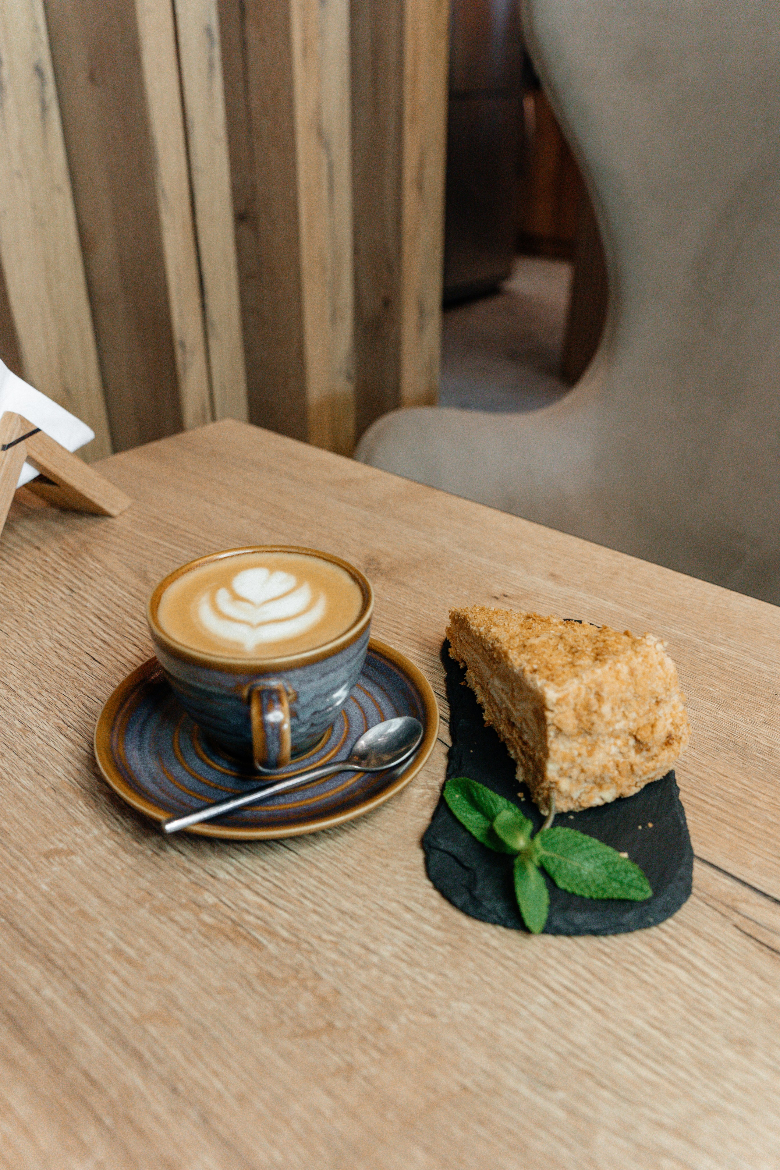 Контент- съёмка для кофейни «ЗАРЯД». Ваш семейный фотограф в Минске — Вика Трегубова