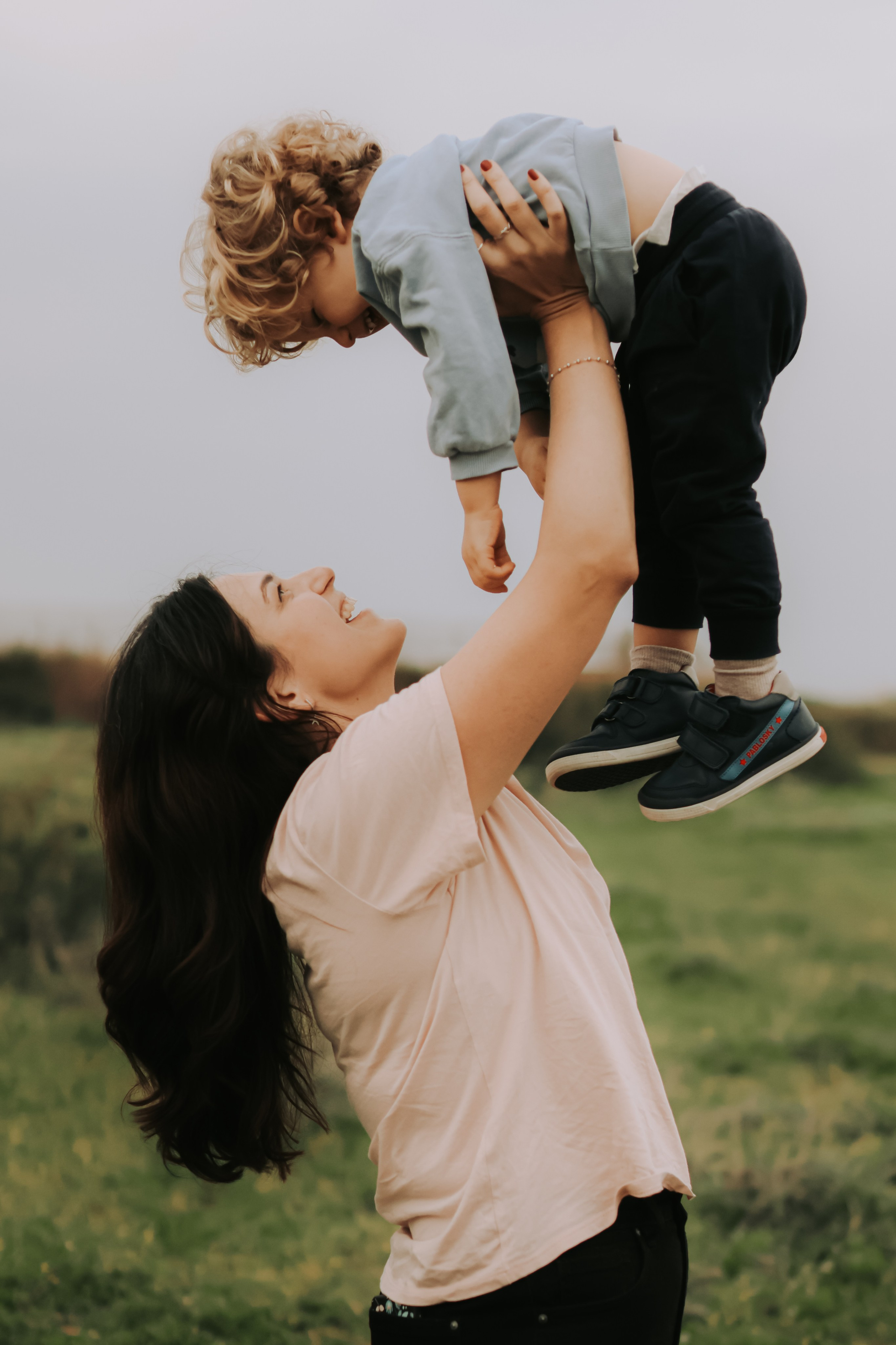 Eithan's family, Tel Aviv | February 2026. Photographer in Israel Alice Milchin