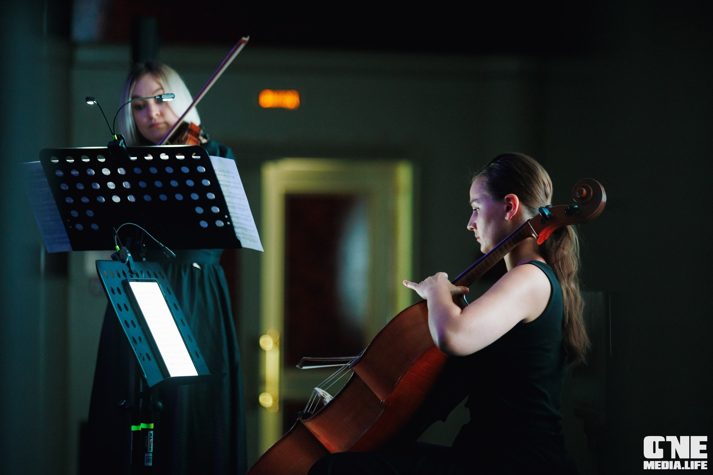 Фоторепортаж из Янтарь Холла. One Media Life: фоторепортажи, фотоотчеты с мероприятий и заведений