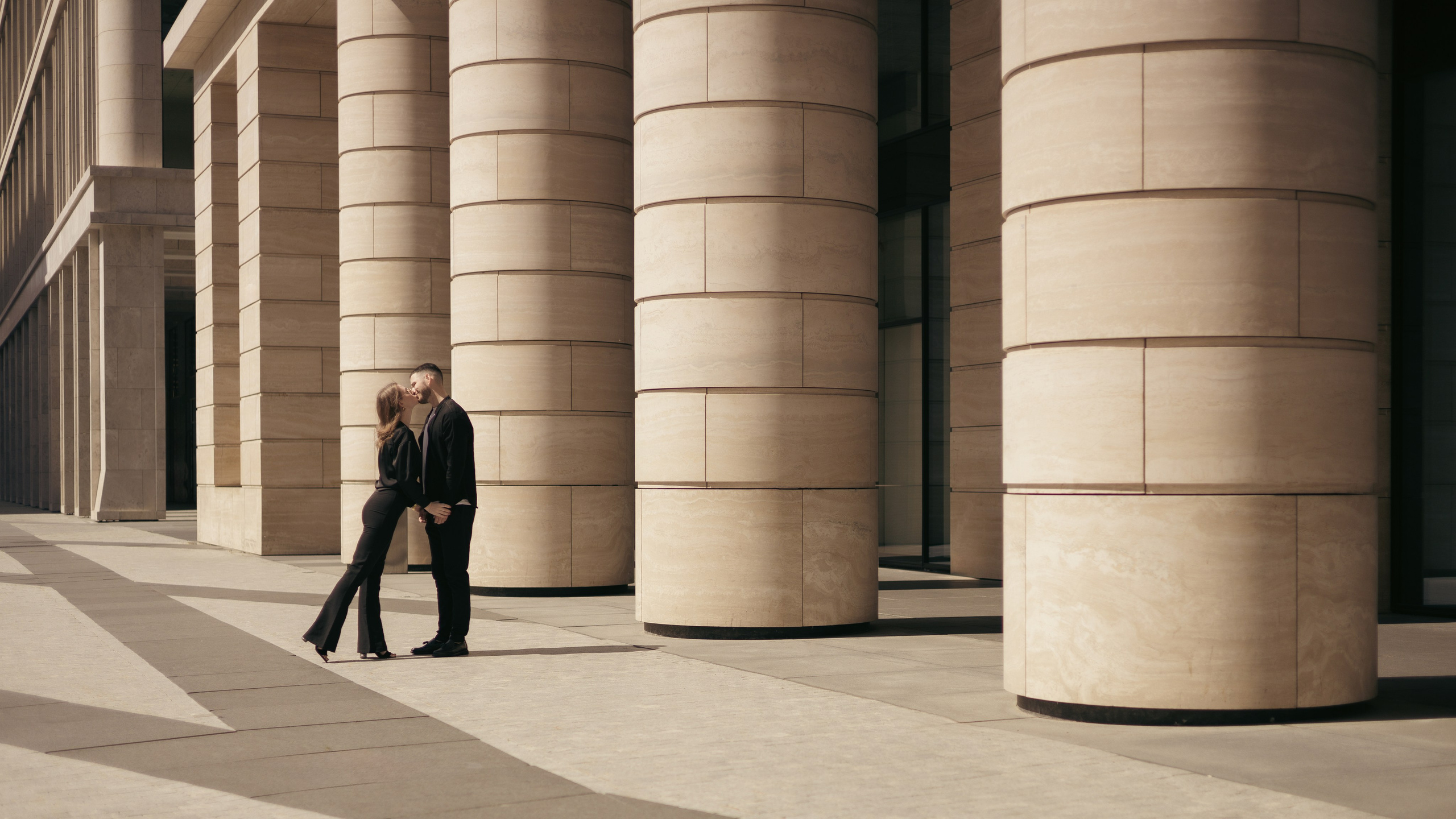 Игорь и Валерия. Фотограф Julia Milton | Портреты, съемки для маркетплейсов, лавстори, съёмка беременности в Санкт-Петербурге. Обучение фотографии в Спб очно