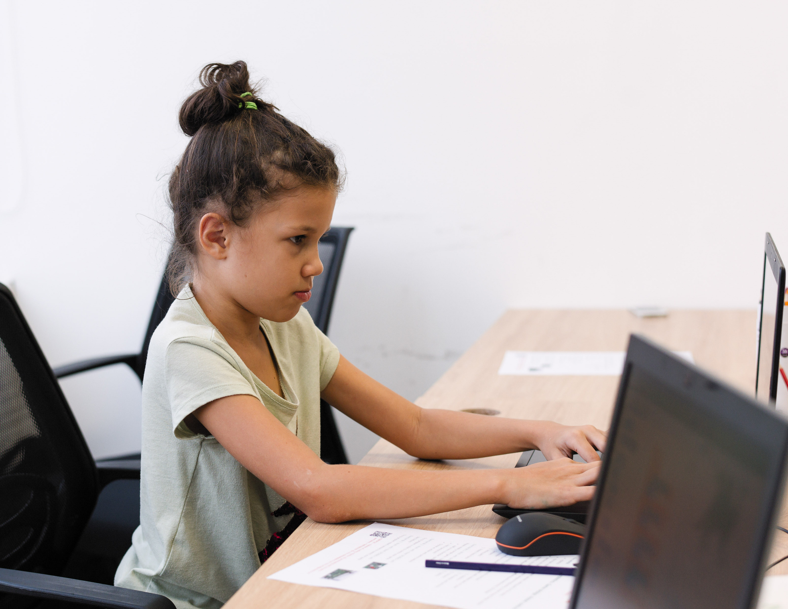 Robofox '20. Юлия Розанова, коммерческий фоторепортаж в Москве