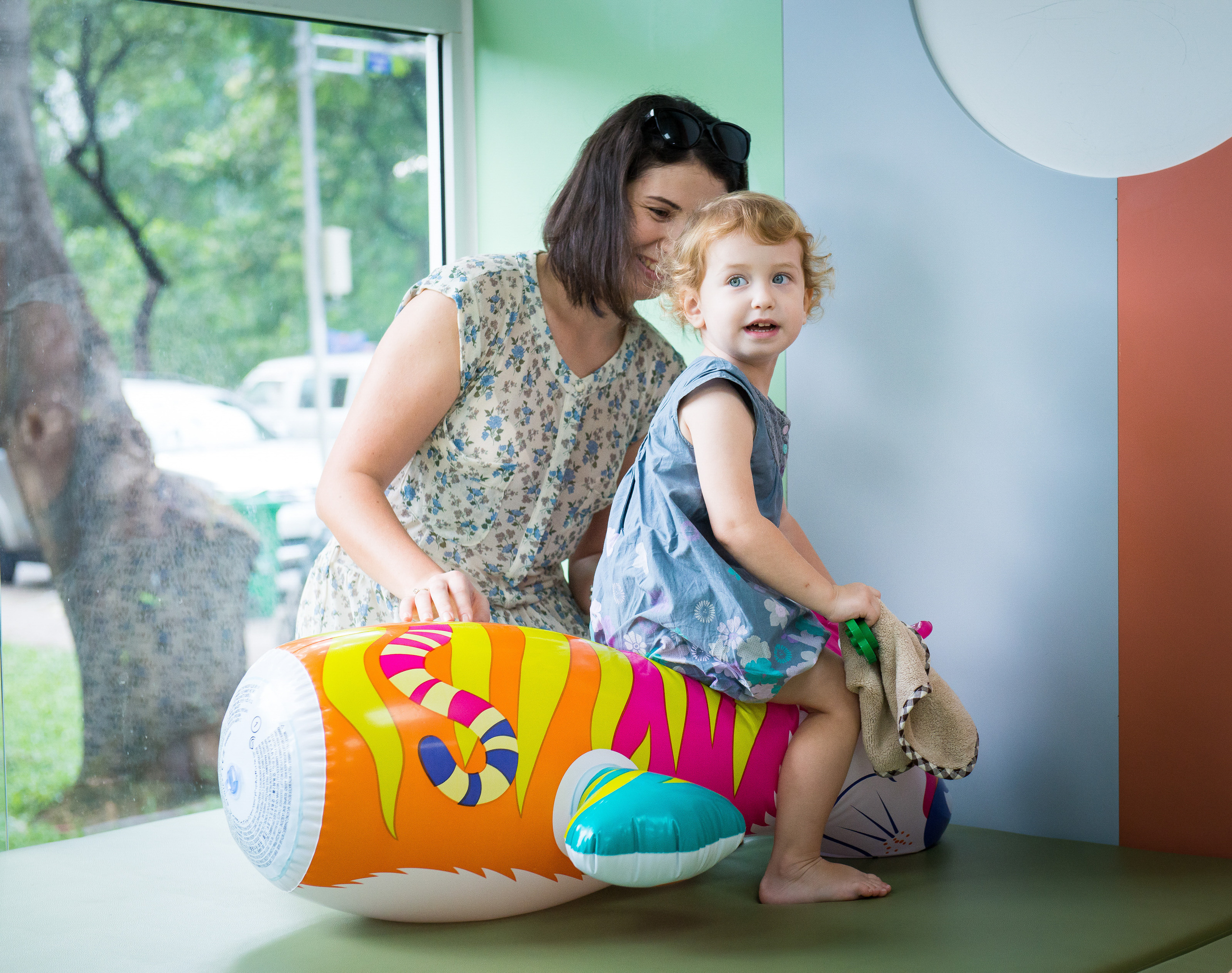 Дима и Алла. Алиса идёт впервые в сад. Вьетнам. Юлия Розанова, коммерческий фоторепортаж в Москве