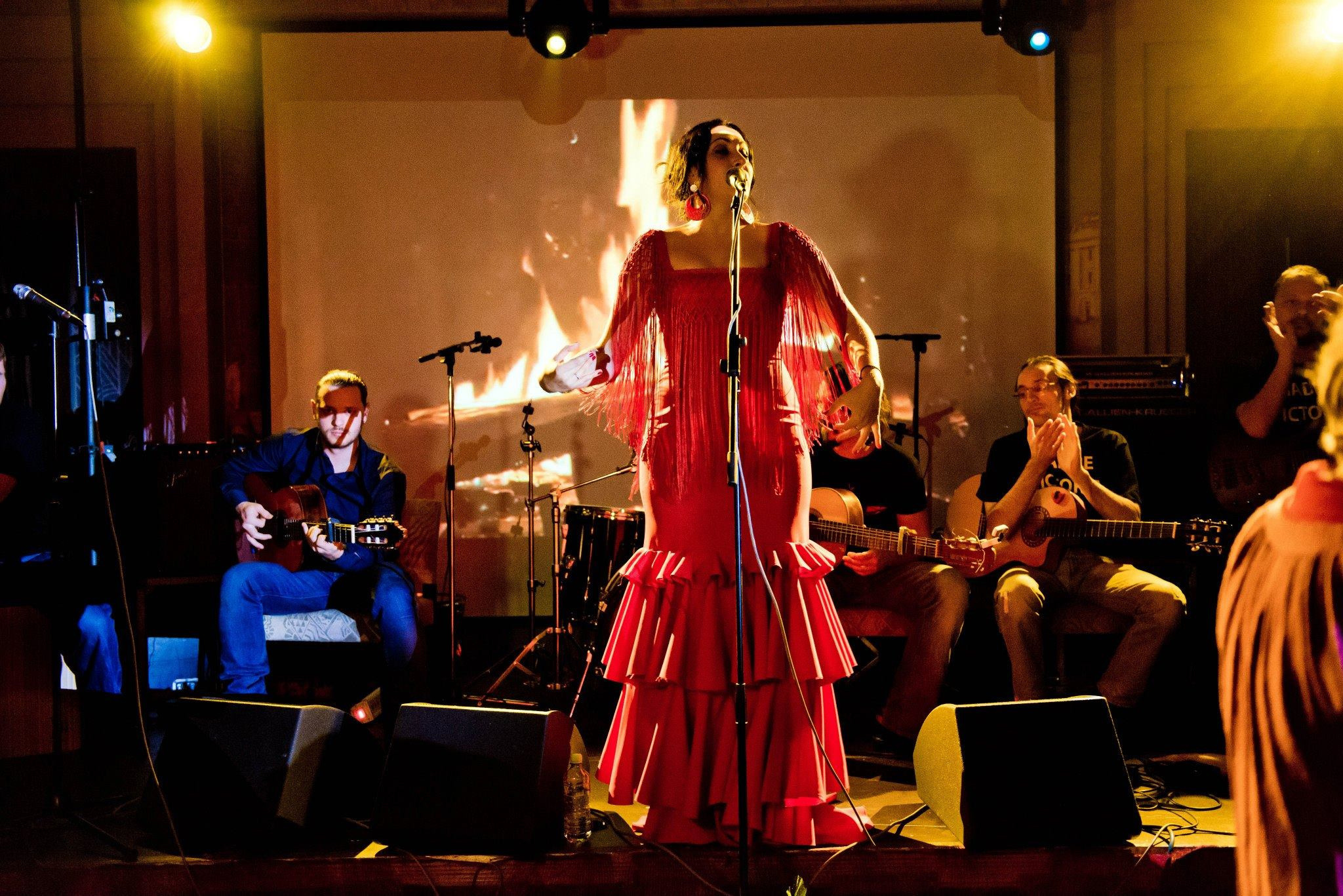 Madre Victoria и ночь Фаду. Юлия Розанова, коммерческий фоторепортаж в Москве