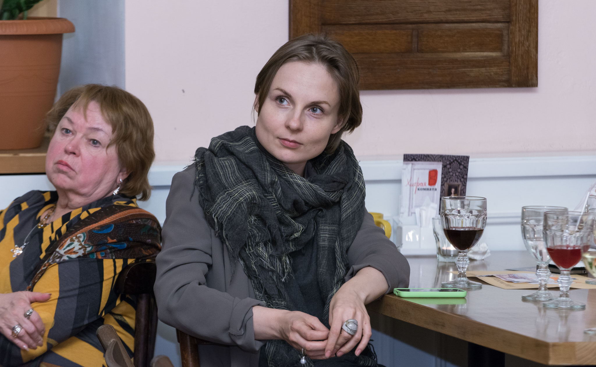 Литературный вечер в «Fat Cat». Юлия Розанова, коммерческий фоторепортаж в Москве