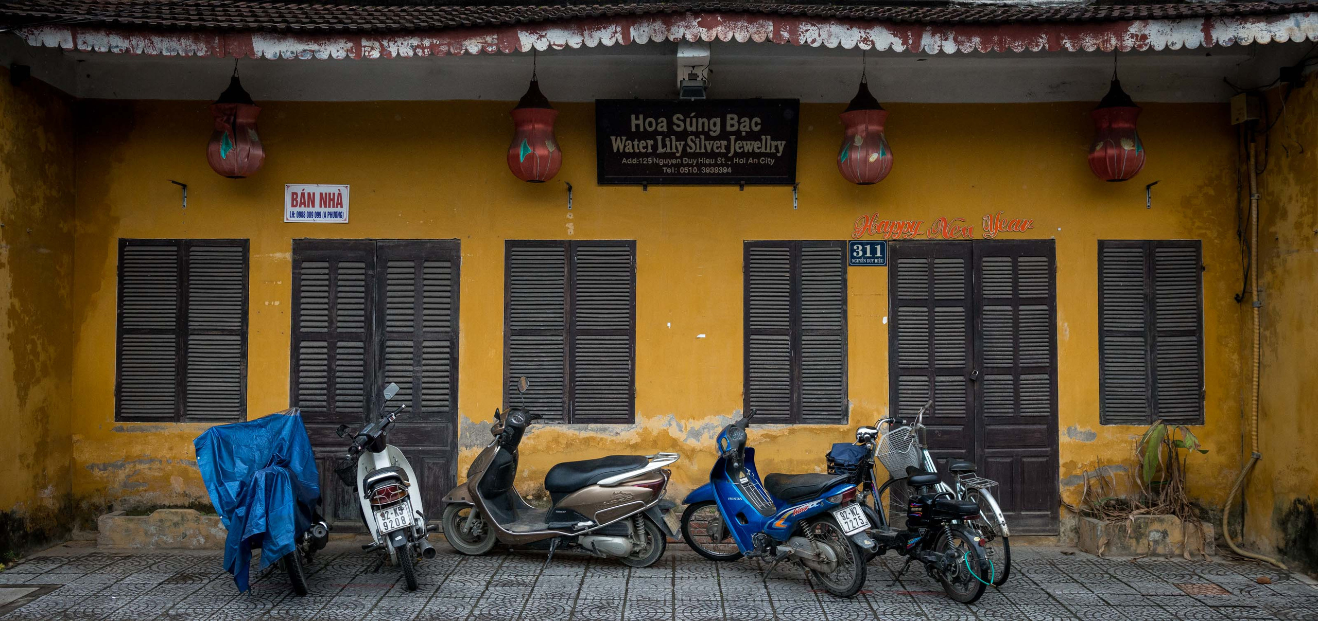 Хойан. Январь 2018. Юлия Розанова, коммерческий фоторепортаж в Москве