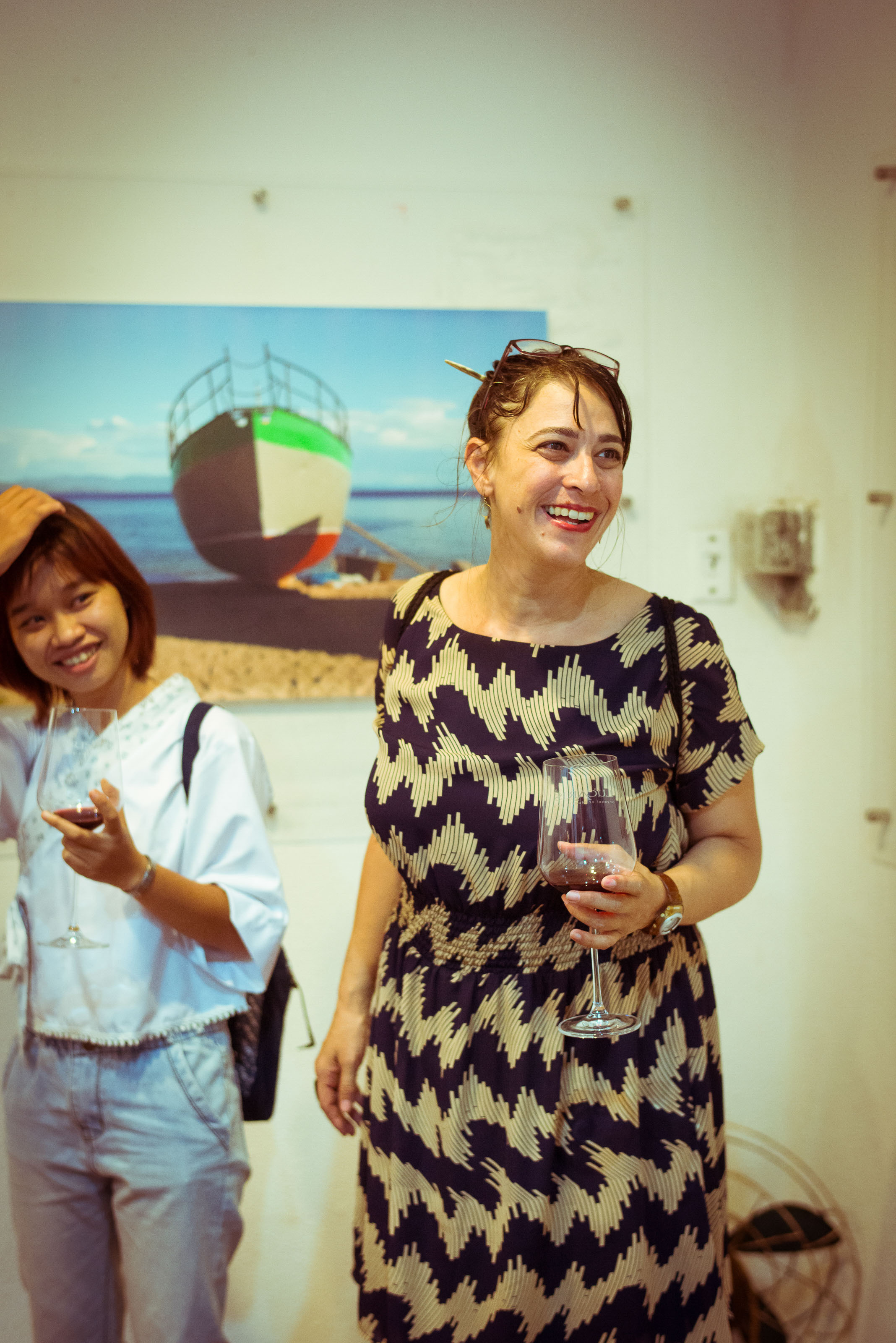 Фотограф Сергей Медведчиков в Сайгоне с выставкой '17. Юлия Розанова, коммерческий фоторепортаж в Москве