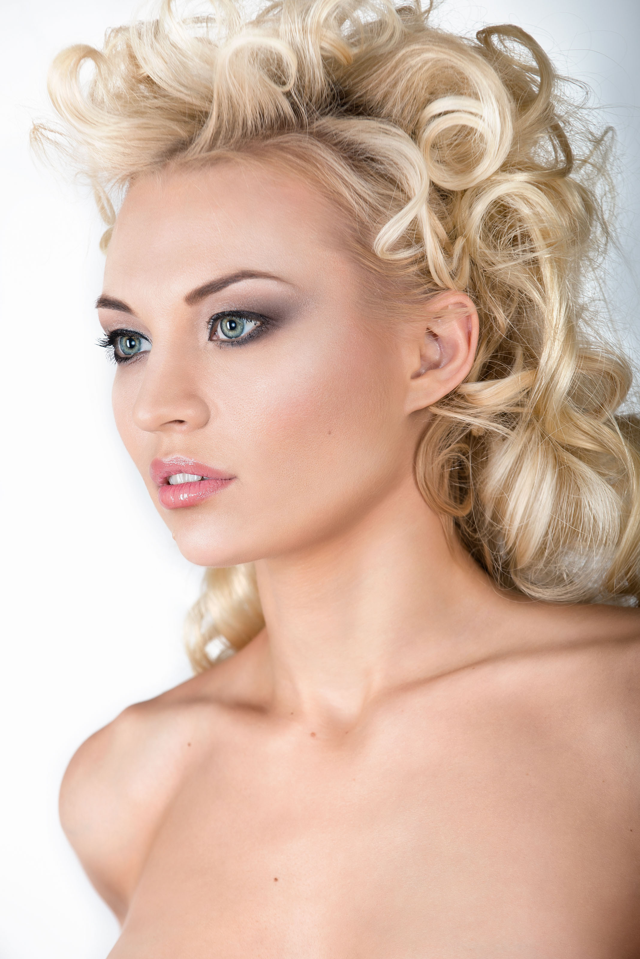 Виро. Юлия Розанова, коммерческий фоторепортаж в Москве