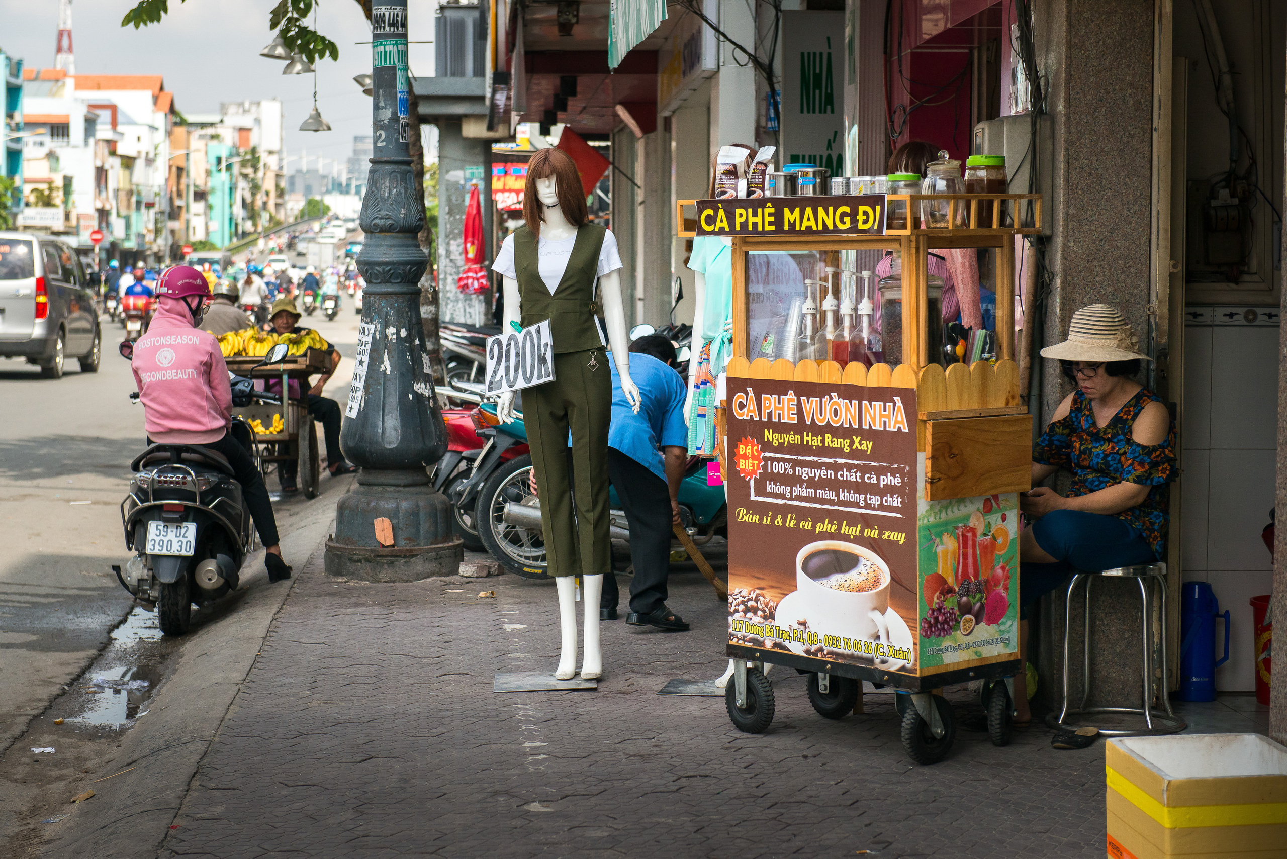 Saigonstreet. Юлия Розанова, коммерческий фоторепортаж в Москве