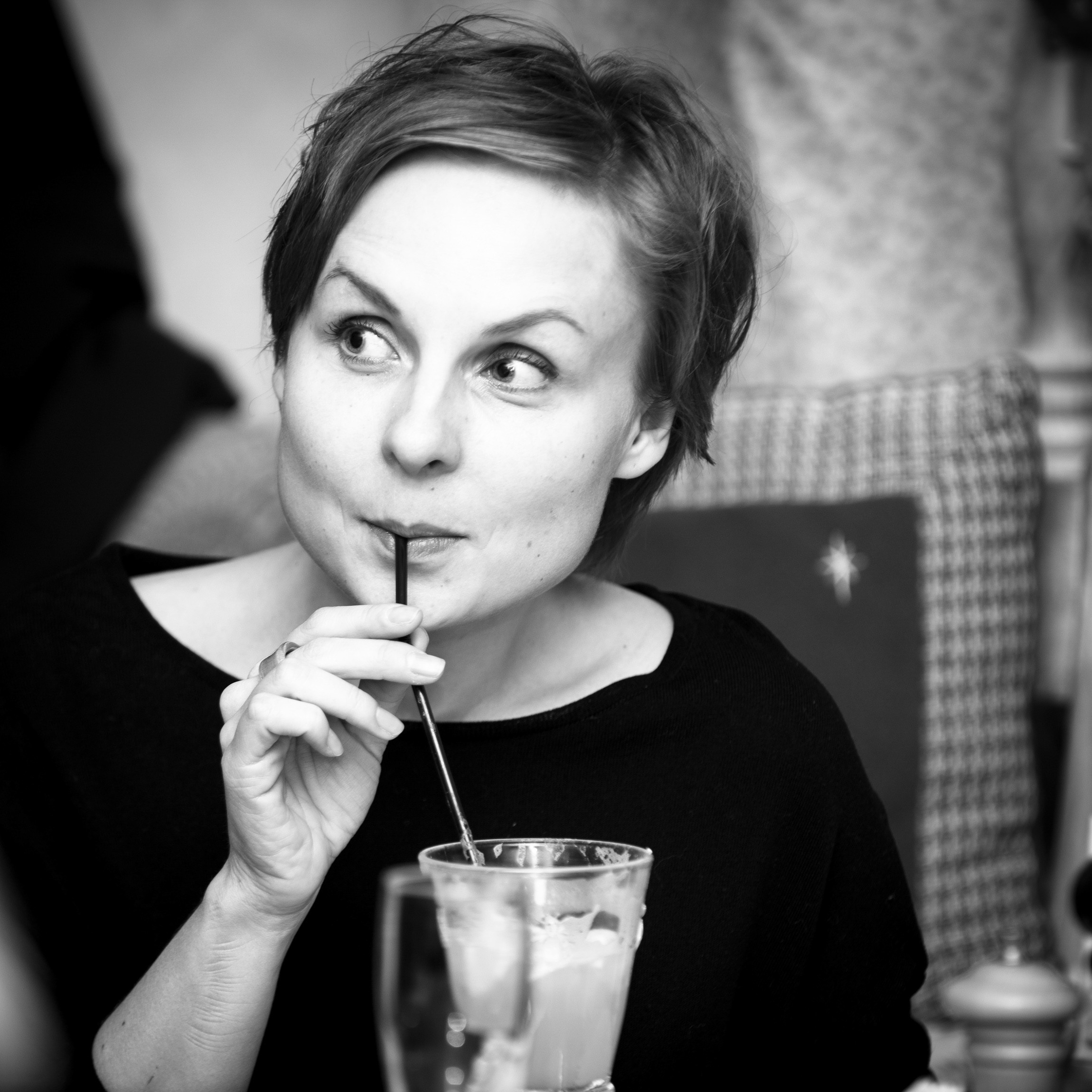 Литературные чтения. «Хитрые люди». Юлия Розанова, коммерческий фоторепортаж в Москве