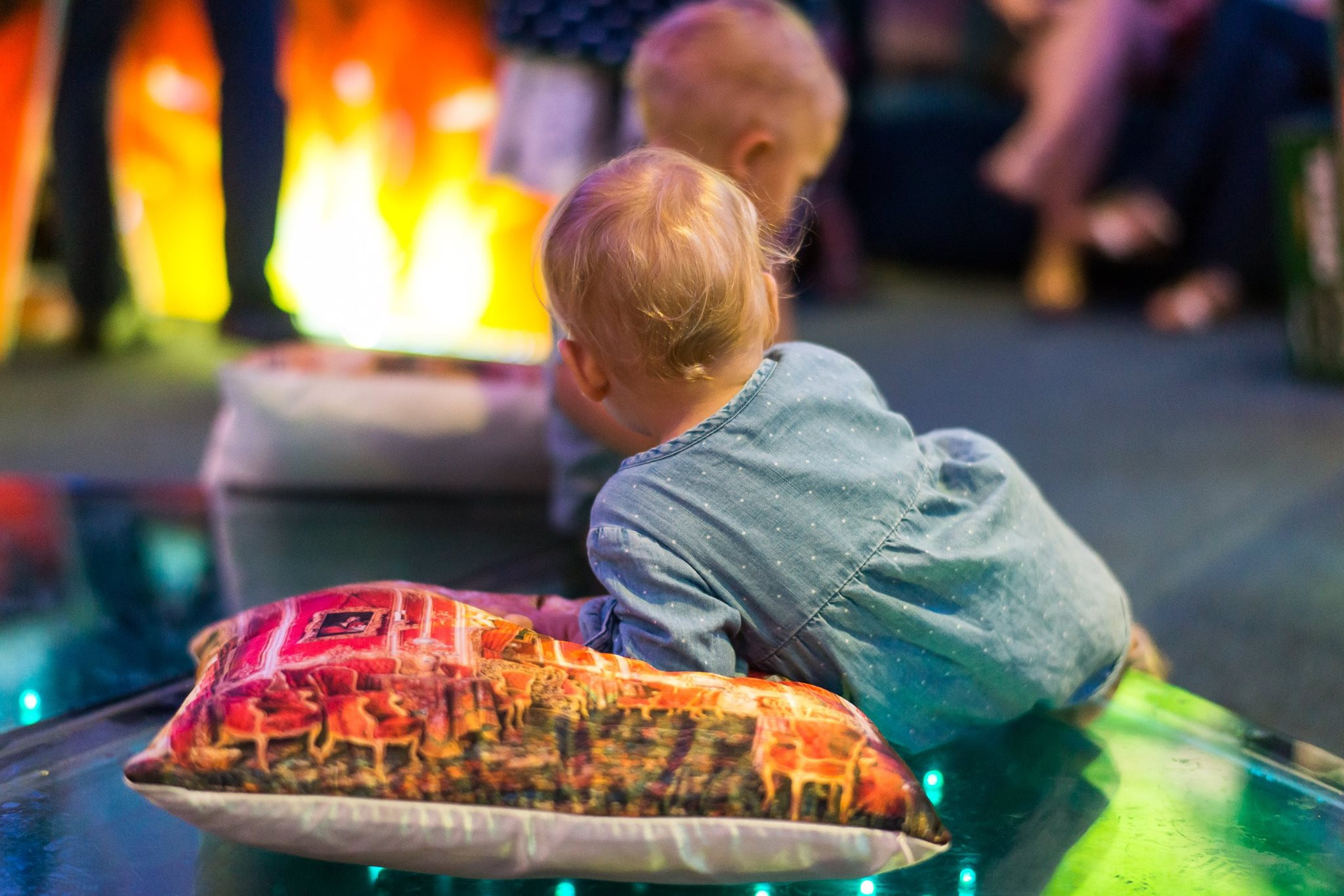 Караоке в Сайгоне '17. Юлия Розанова, коммерческий фоторепортаж в Москве