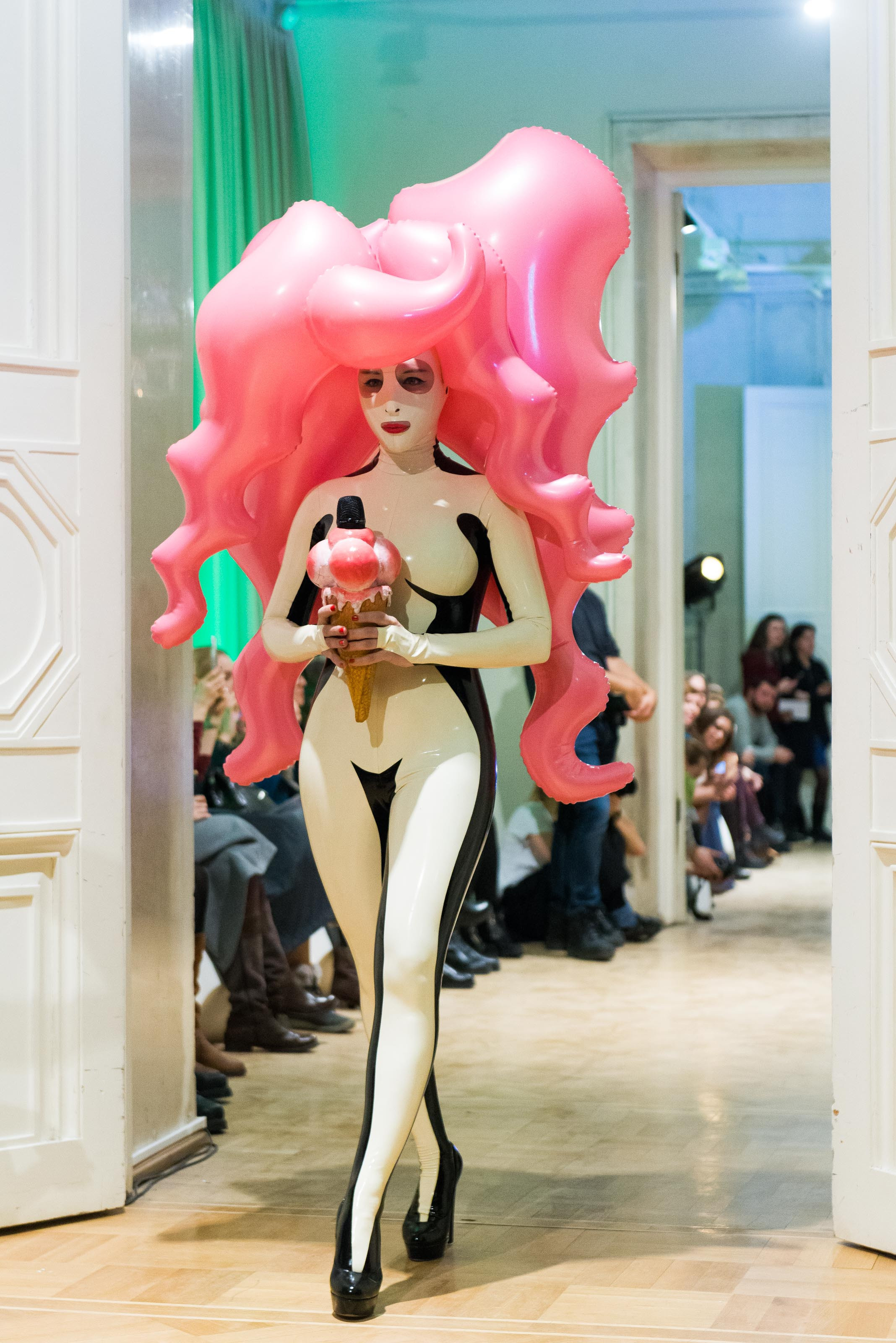 Показ мод молодых дизайнеров '16. Юлия Розанова, коммерческий фоторепортаж в Москве