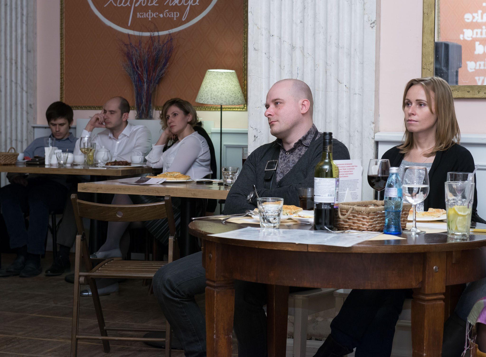 Литературный вечер в «Fat Cat». Юлия Розанова, коммерческий фоторепортаж в Москве