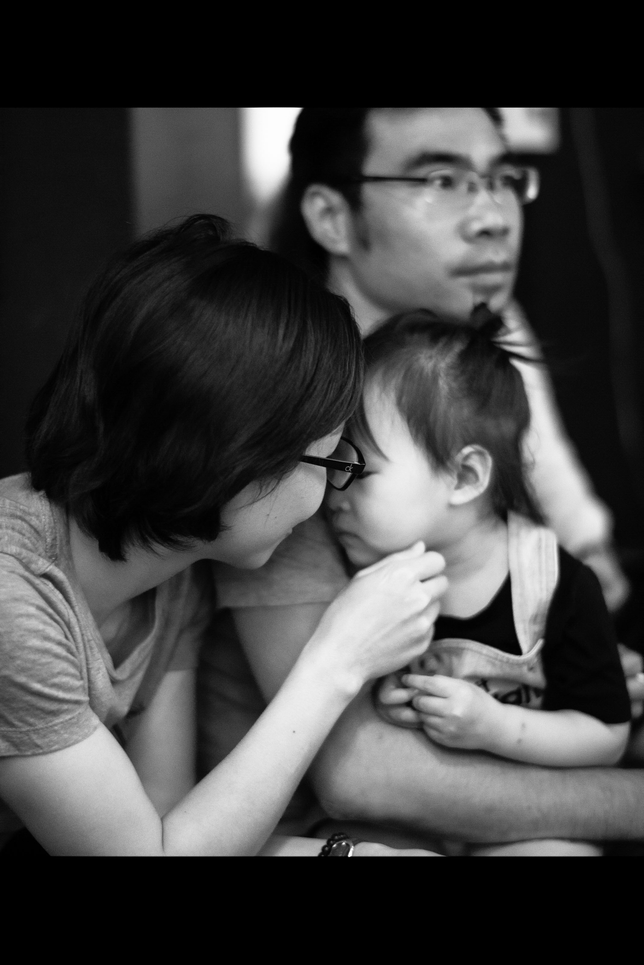 Фотограф Сергей Медведчиков в Сайгоне с выставкой '17. Юлия Розанова, коммерческий фоторепортаж в Москве