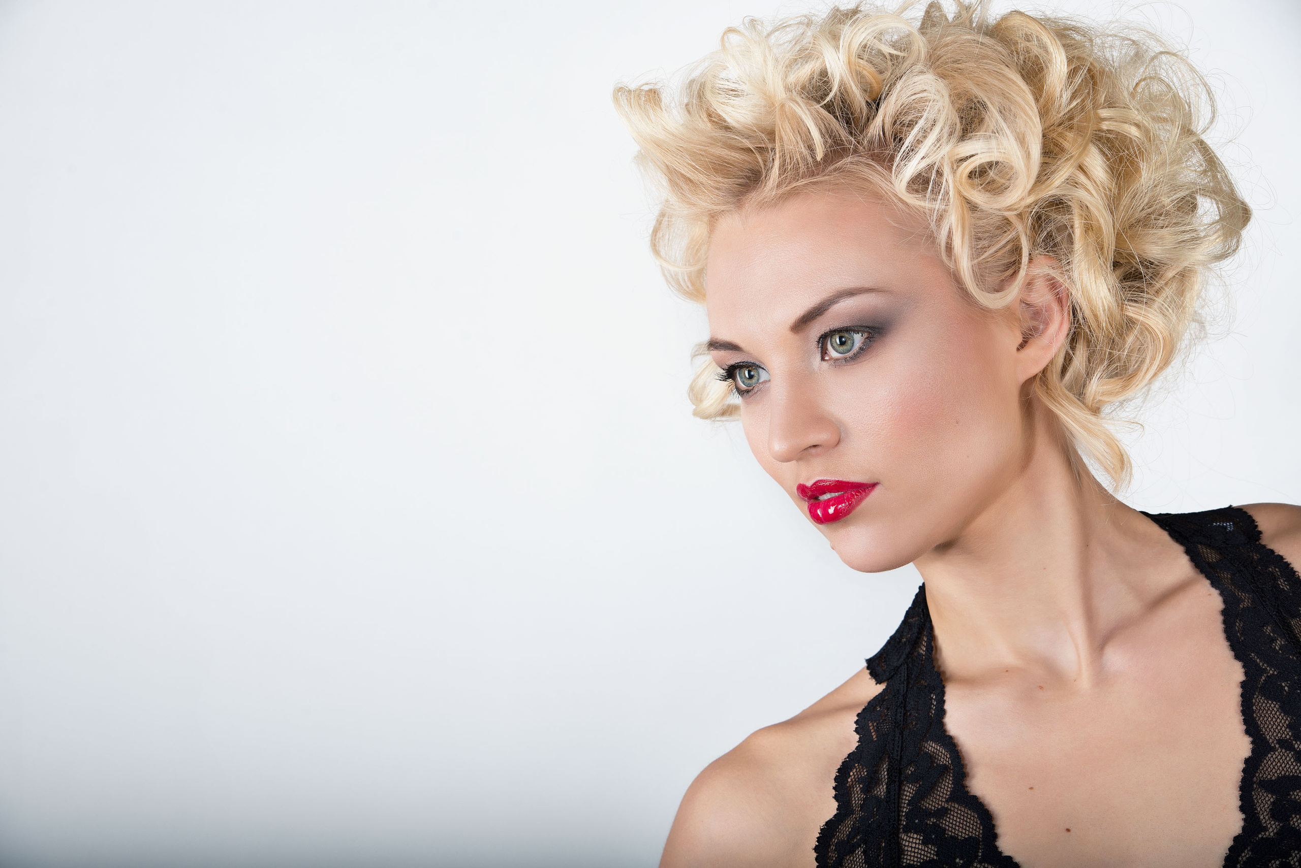 Виро. Юлия Розанова, коммерческий фоторепортаж в Москве