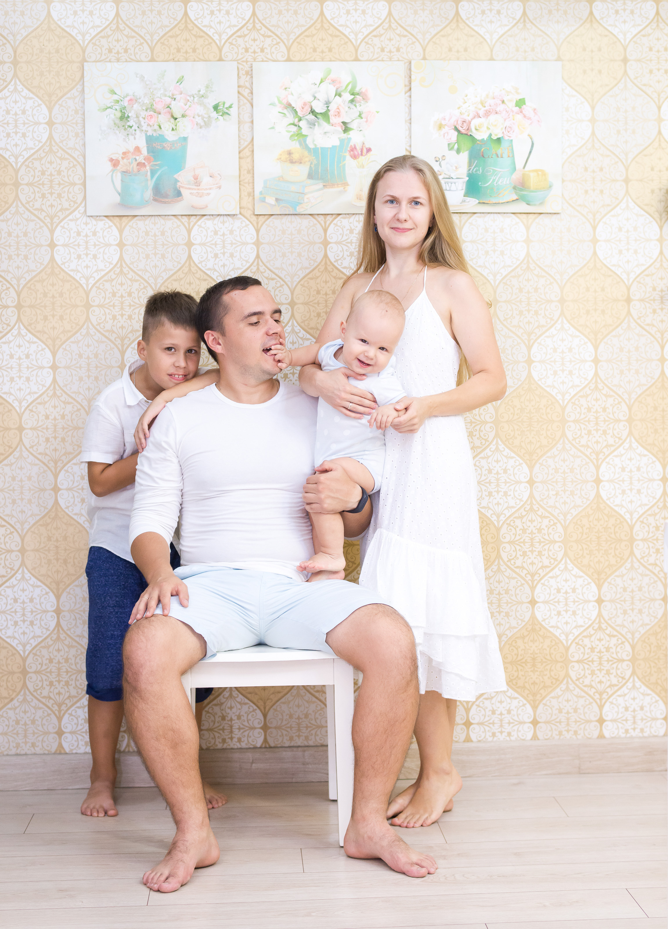 Миша и Лена, Артем 1 год. Вьетнам. Юлия Розанова, коммерческий фоторепортаж в Москве