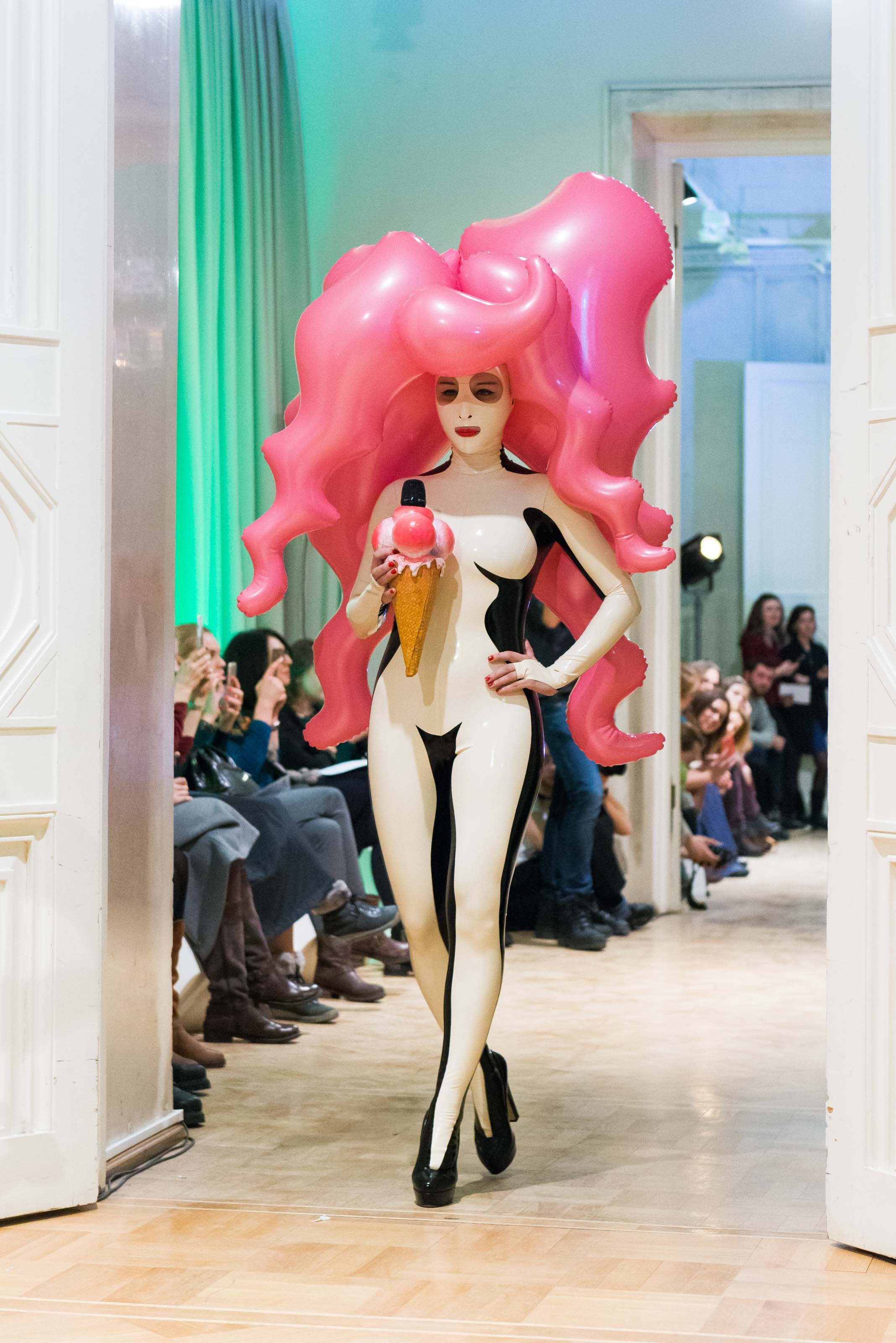 Показ мод молодых дизайнеров '16. Юлия Розанова, коммерческий фоторепортаж в Москве