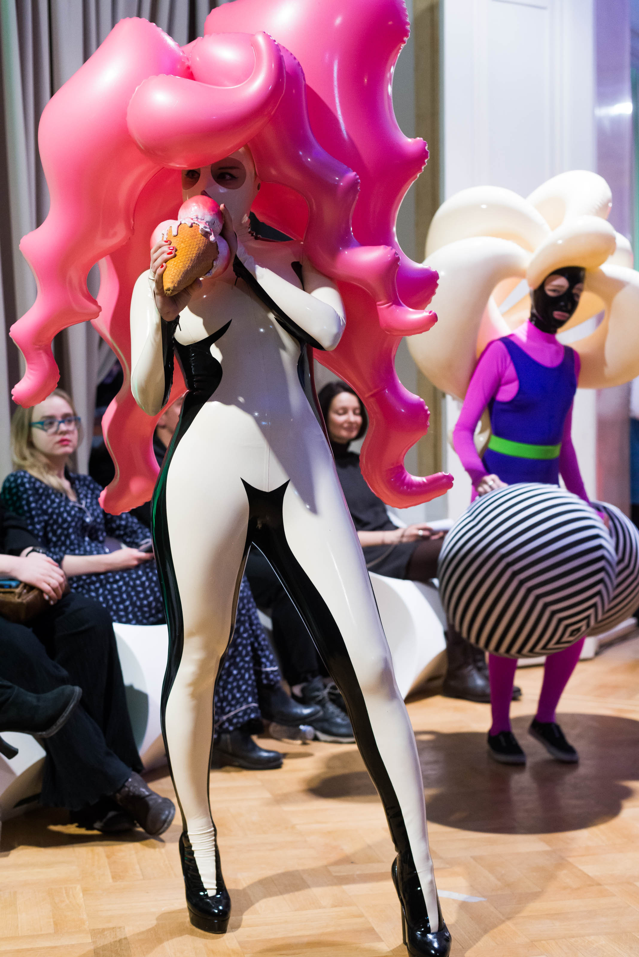 Показ мод молодых дизайнеров '16. Юлия Розанова, коммерческий фоторепортаж в Москве