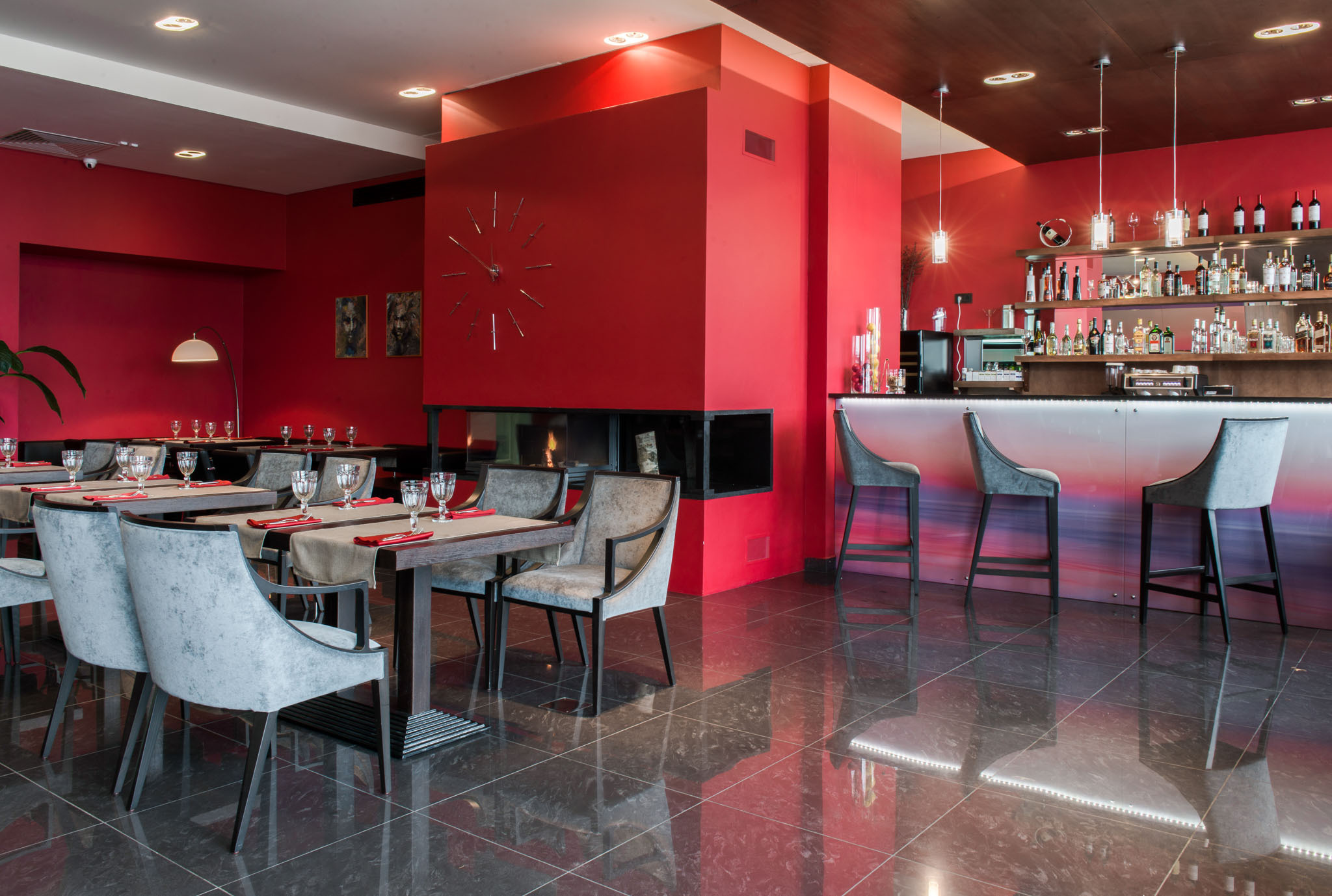 Ресторан на Шаболовке. Юлия Розанова, коммерческий фоторепортаж в Москве