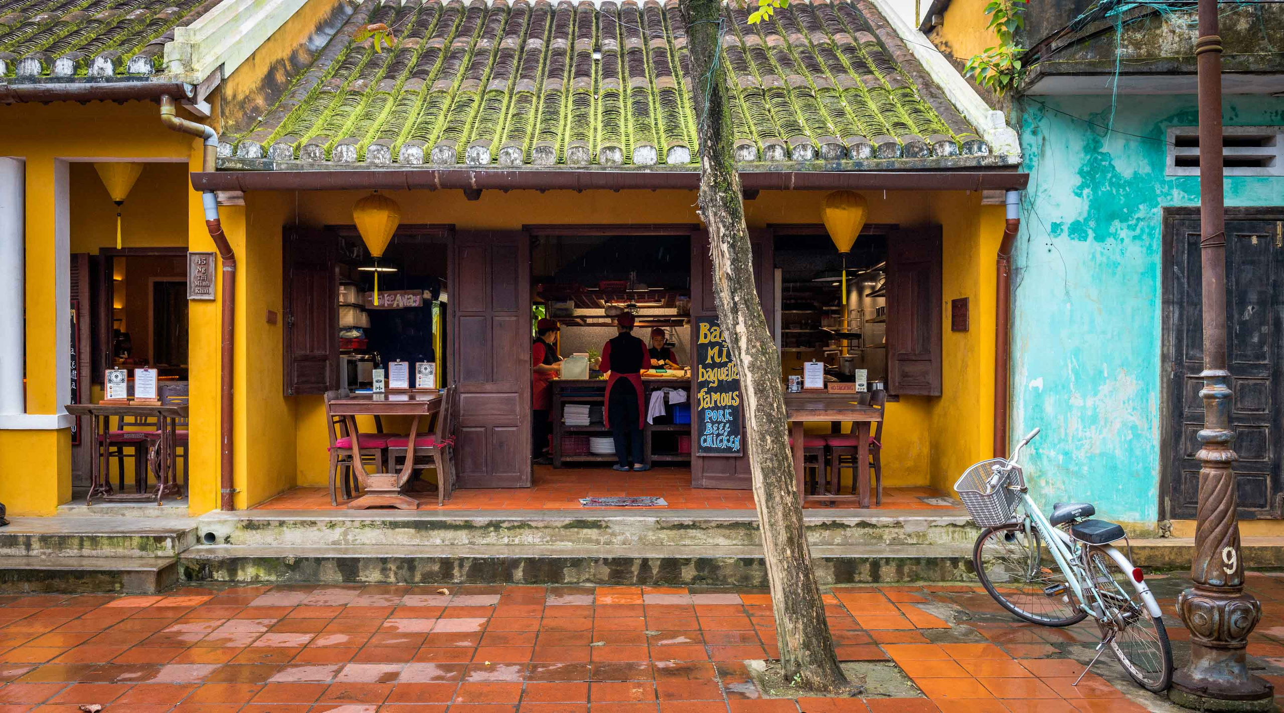 Хойан. Январь 2018. Юлия Розанова, коммерческий фоторепортаж в Москве