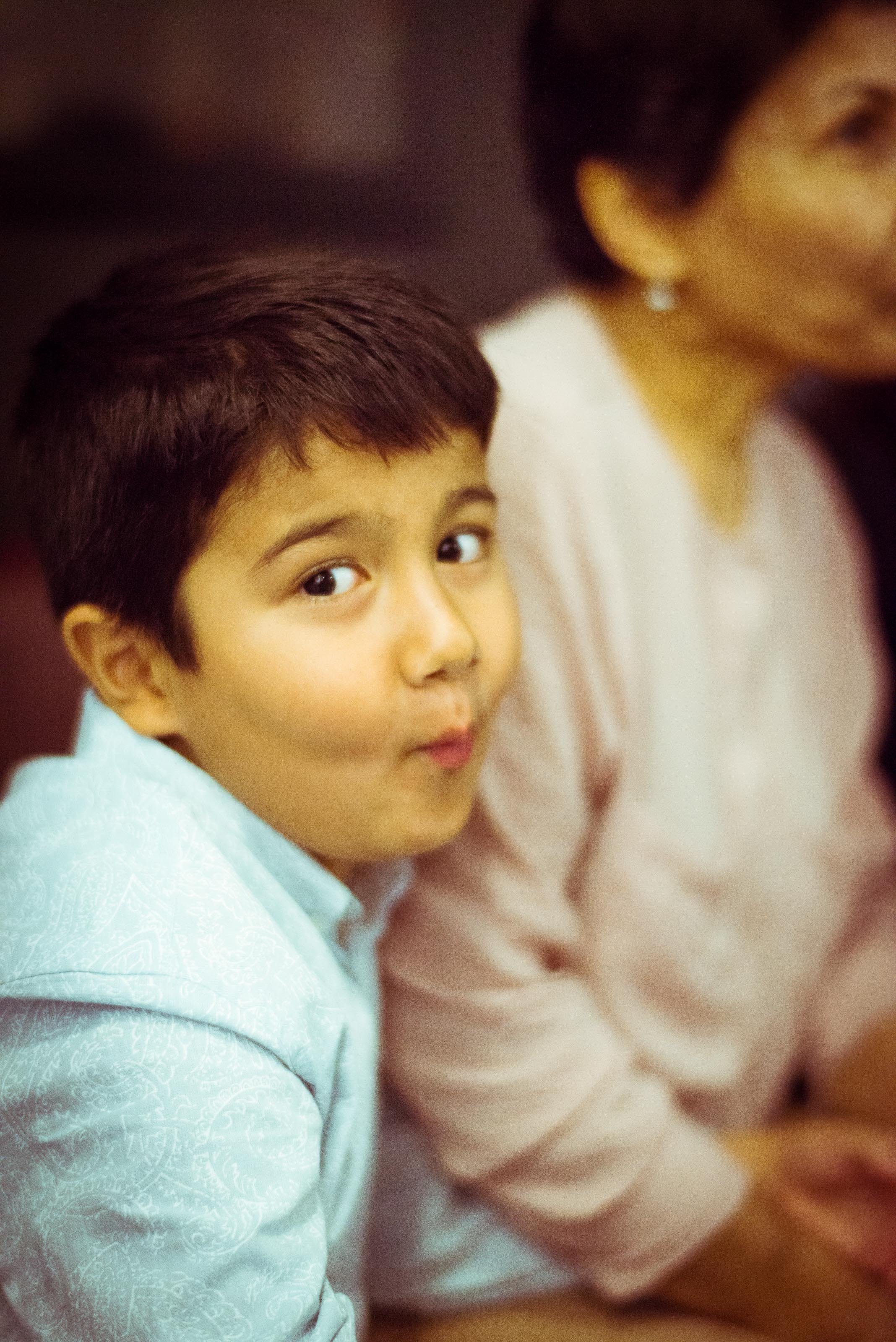 Фотограф Сергей Медведчиков в Сайгоне с выставкой '17. Юлия Розанова, коммерческий фоторепортаж в Москве