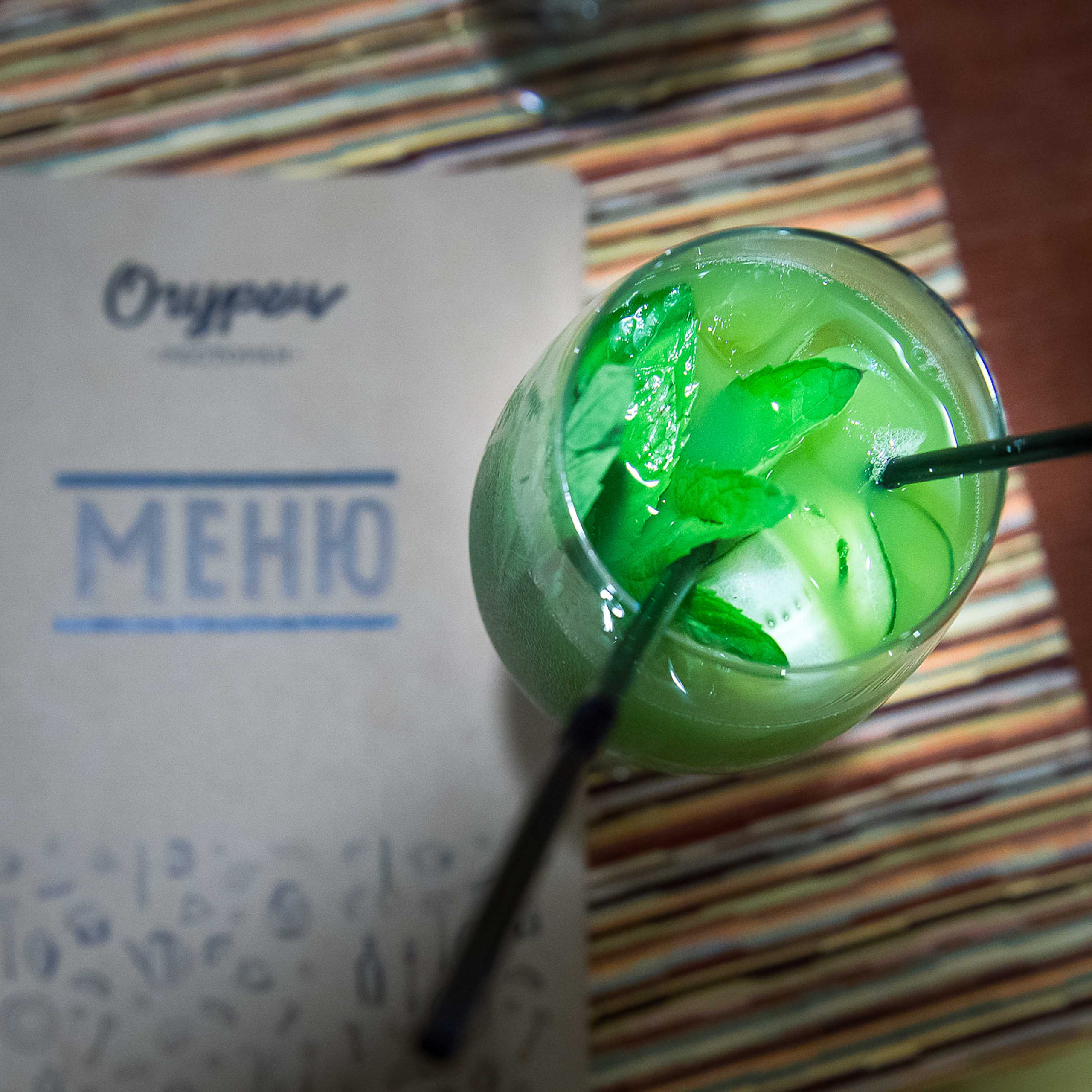 Огурец. Суздаль. Юлия Розанова, коммерческий фоторепортаж в Москве