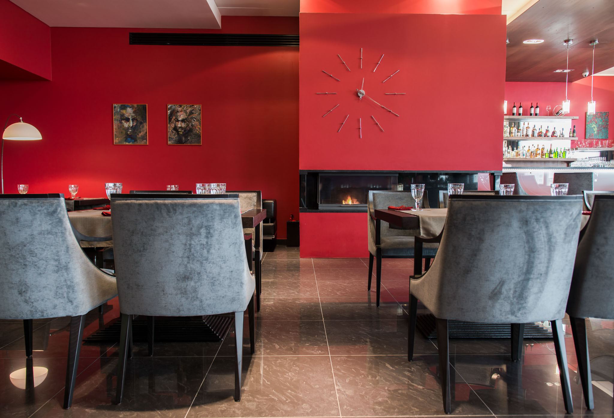 Ресторан на Шаболовке. Юлия Розанова, коммерческий фоторепортаж в Москве