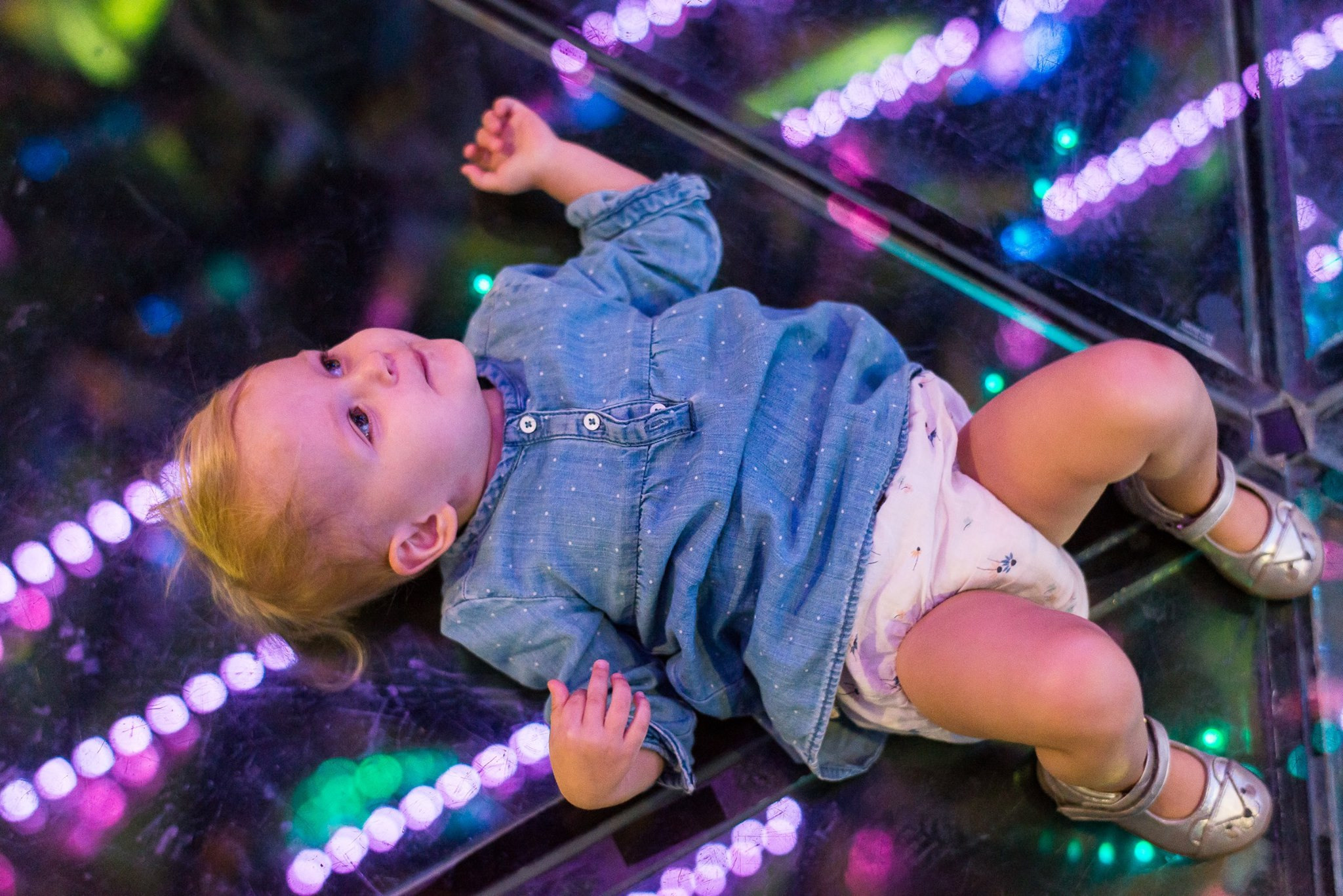 Караоке в Сайгоне '17. Юлия Розанова, коммерческий фоторепортаж в Москве