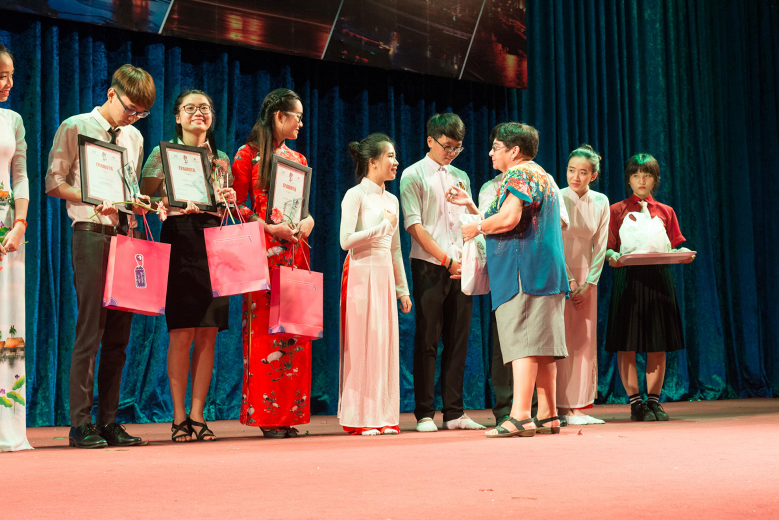 9 мая в Хошимине. Юлия Розанова, коммерческий фоторепортаж в Москве