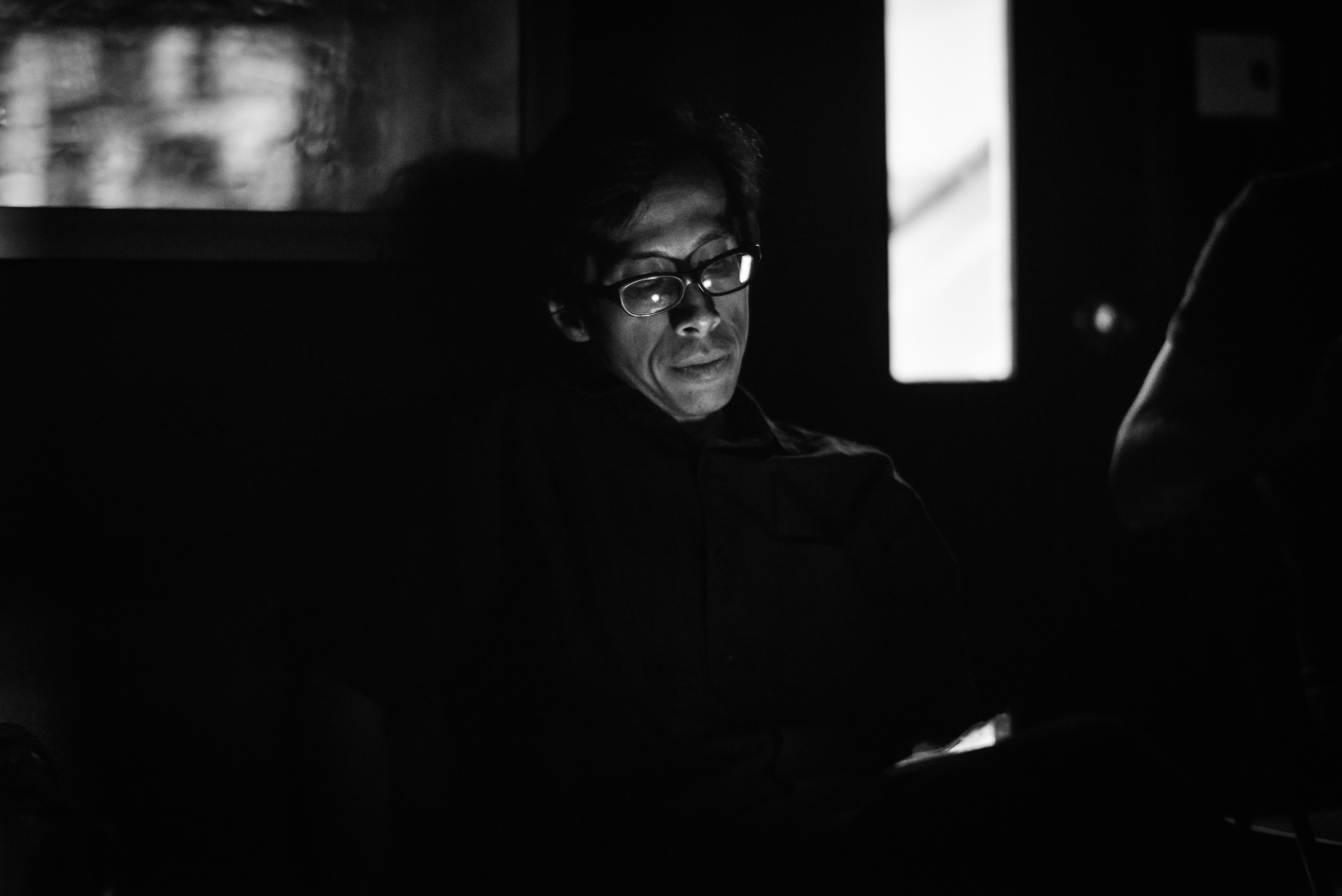 Фотограф Сергей Медведчиков в Сайгоне с выставкой '17. Юлия Розанова, коммерческий фоторепортаж в Москве