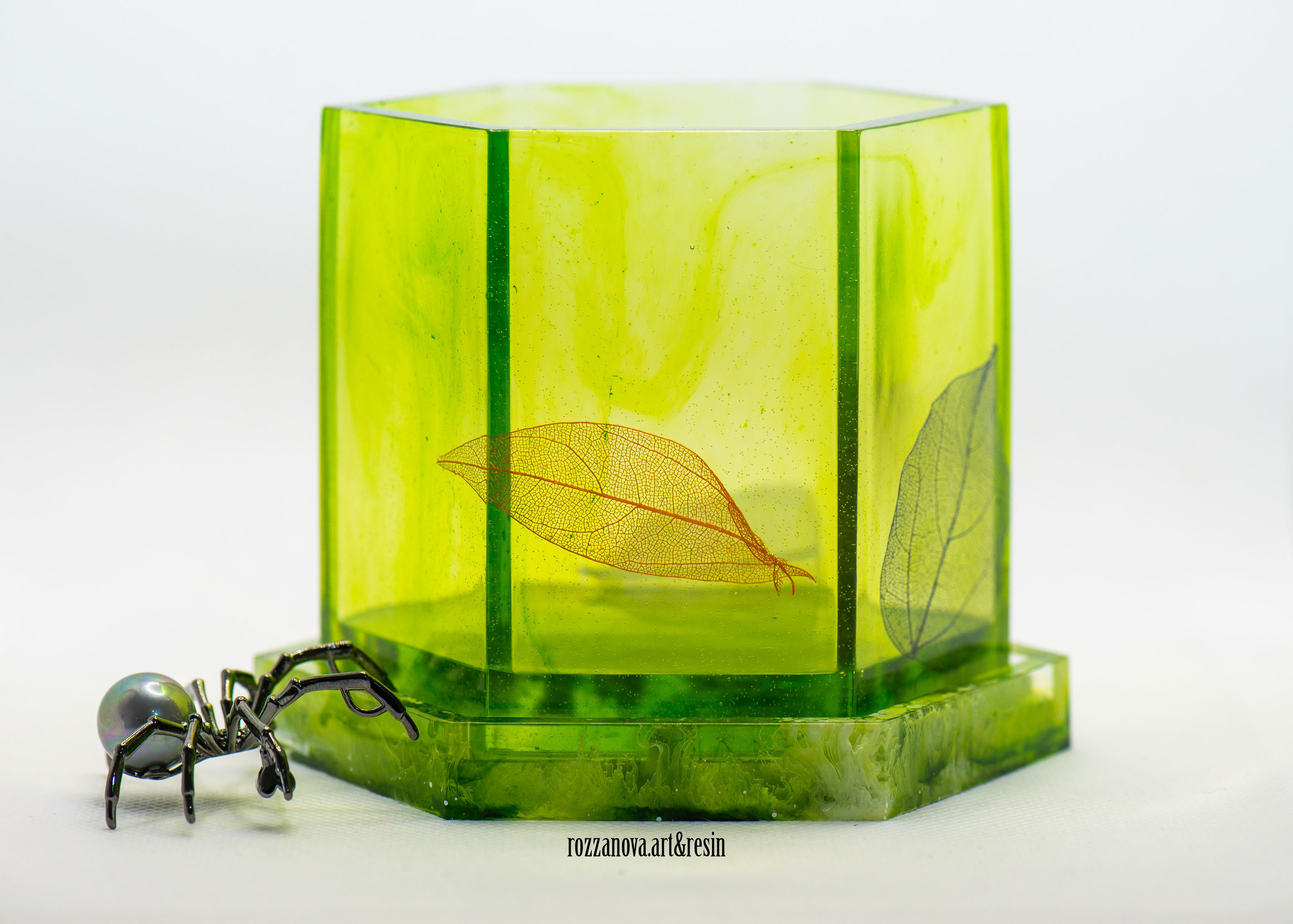 Resinart. Юлия Розанова, коммерческий фоторепортаж в Москве