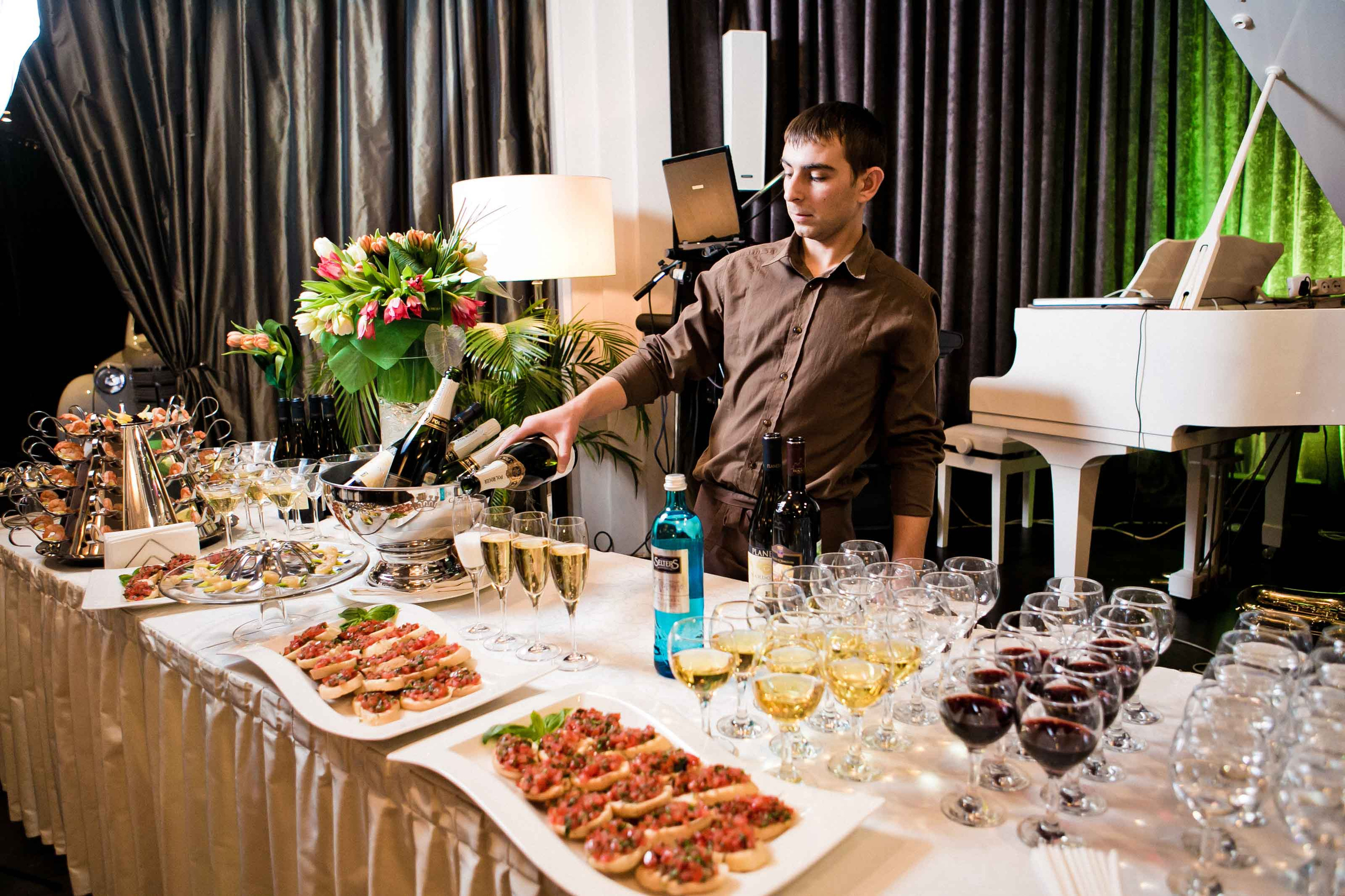 Юбилей Ирины. Ресторан «Москвич». Юлия Розанова, коммерческий фоторепортаж в Москве