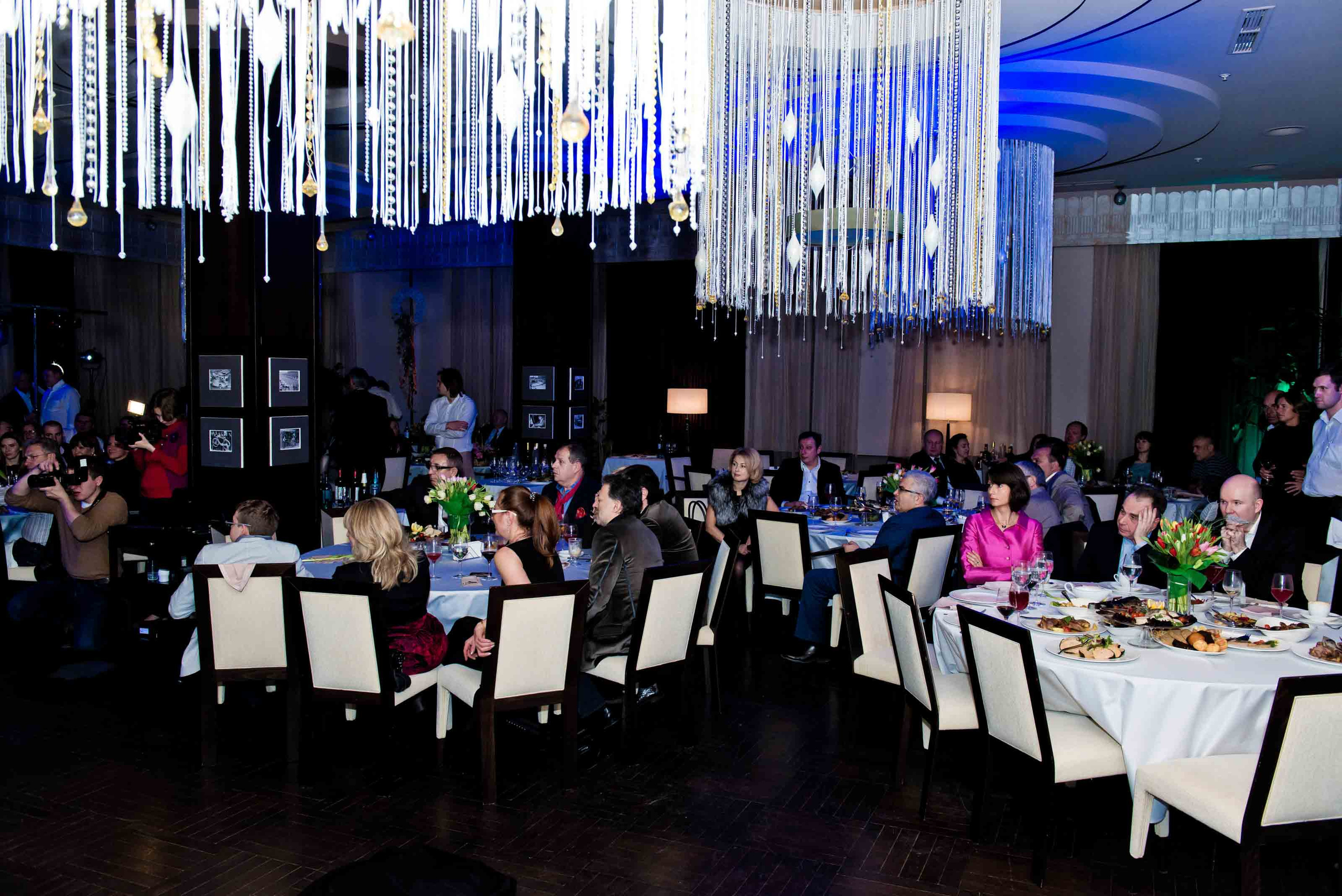 Юбилей Ирины. Ресторан «Москвич». Юлия Розанова, коммерческий фоторепортаж в Москве