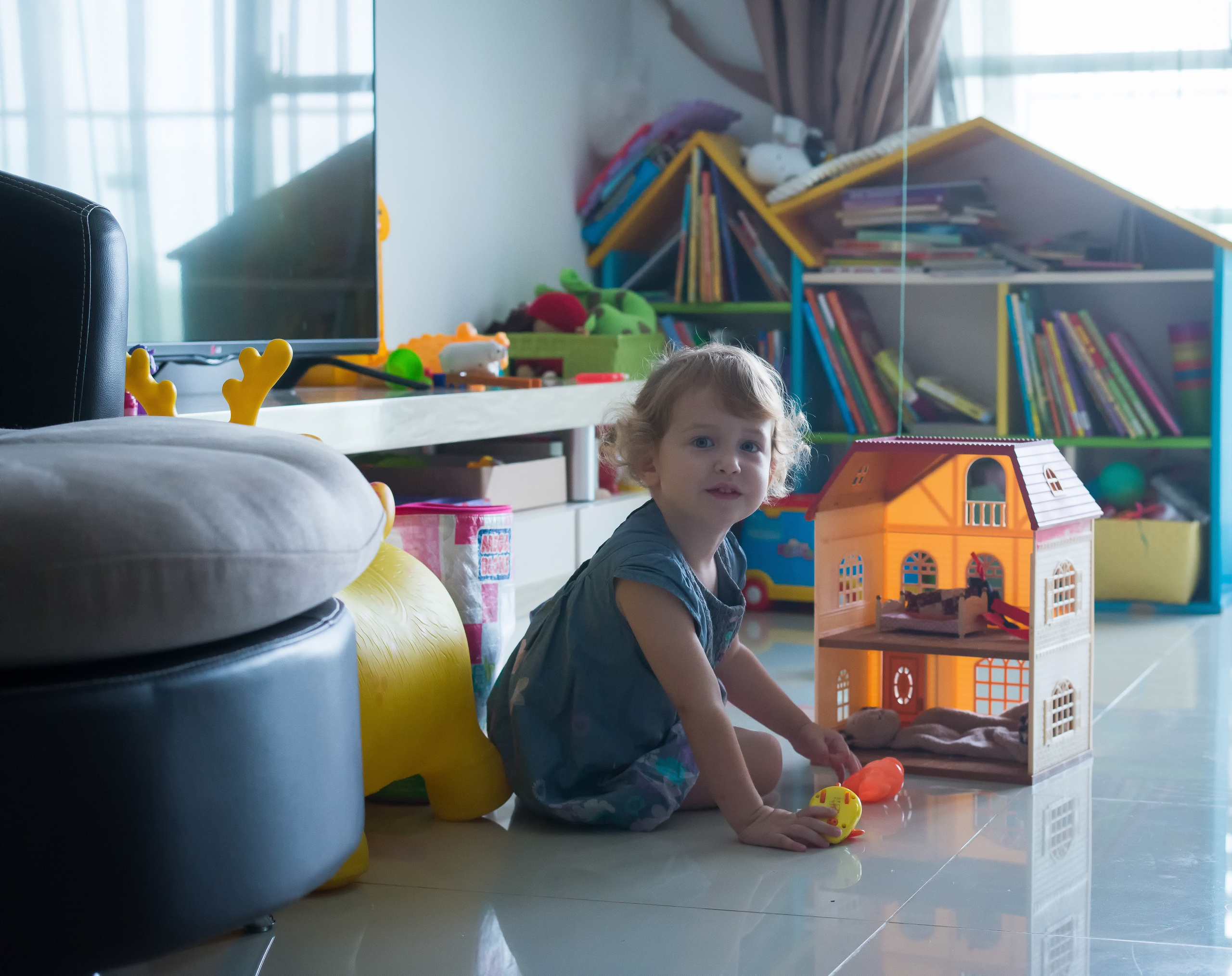 Дима и Алла. Алиса идёт впервые в сад. Вьетнам. Юлия Розанова, коммерческий фоторепортаж в Москве