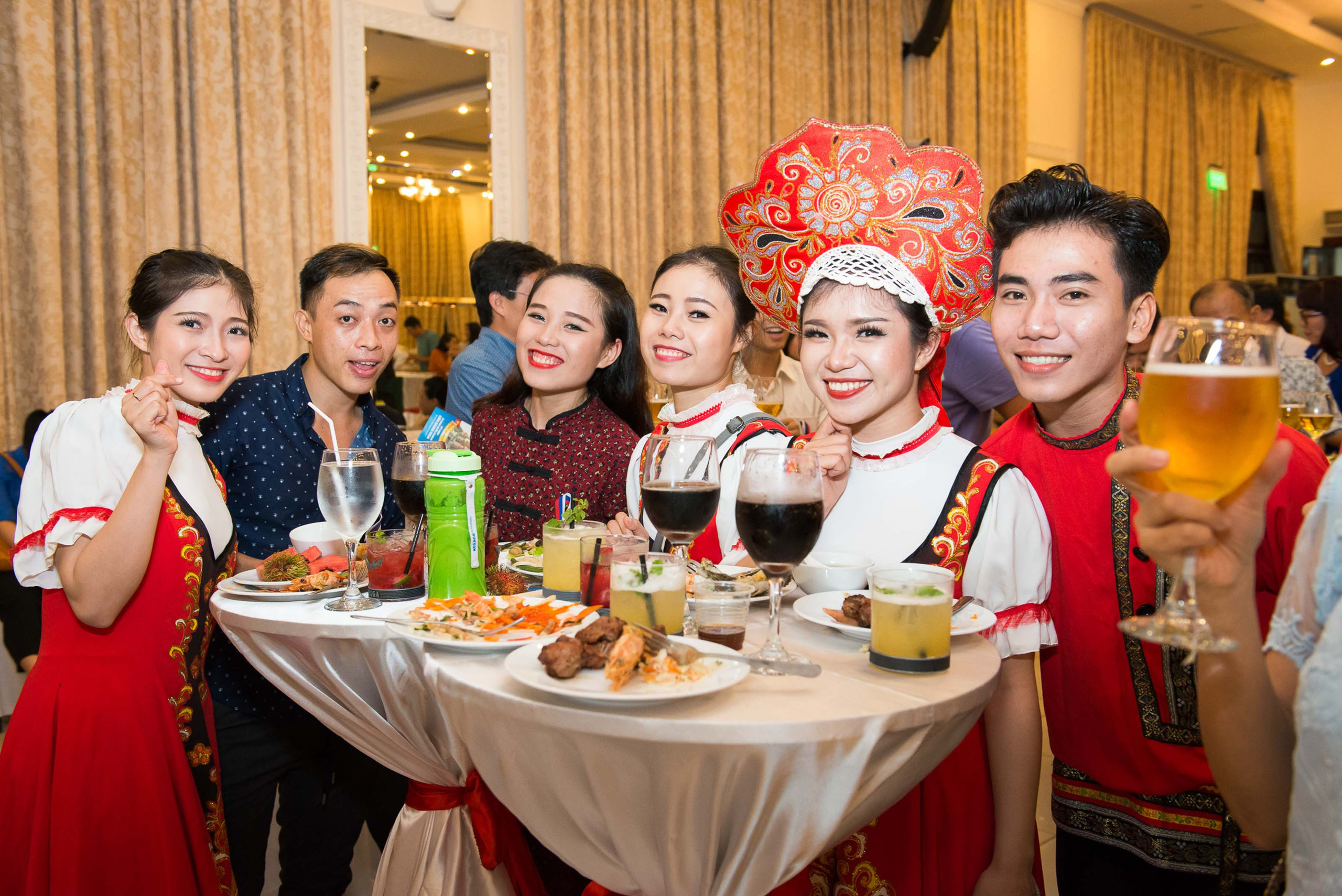 День России во Вьетнаме. Юлия Розанова, коммерческий фоторепортаж в Москве