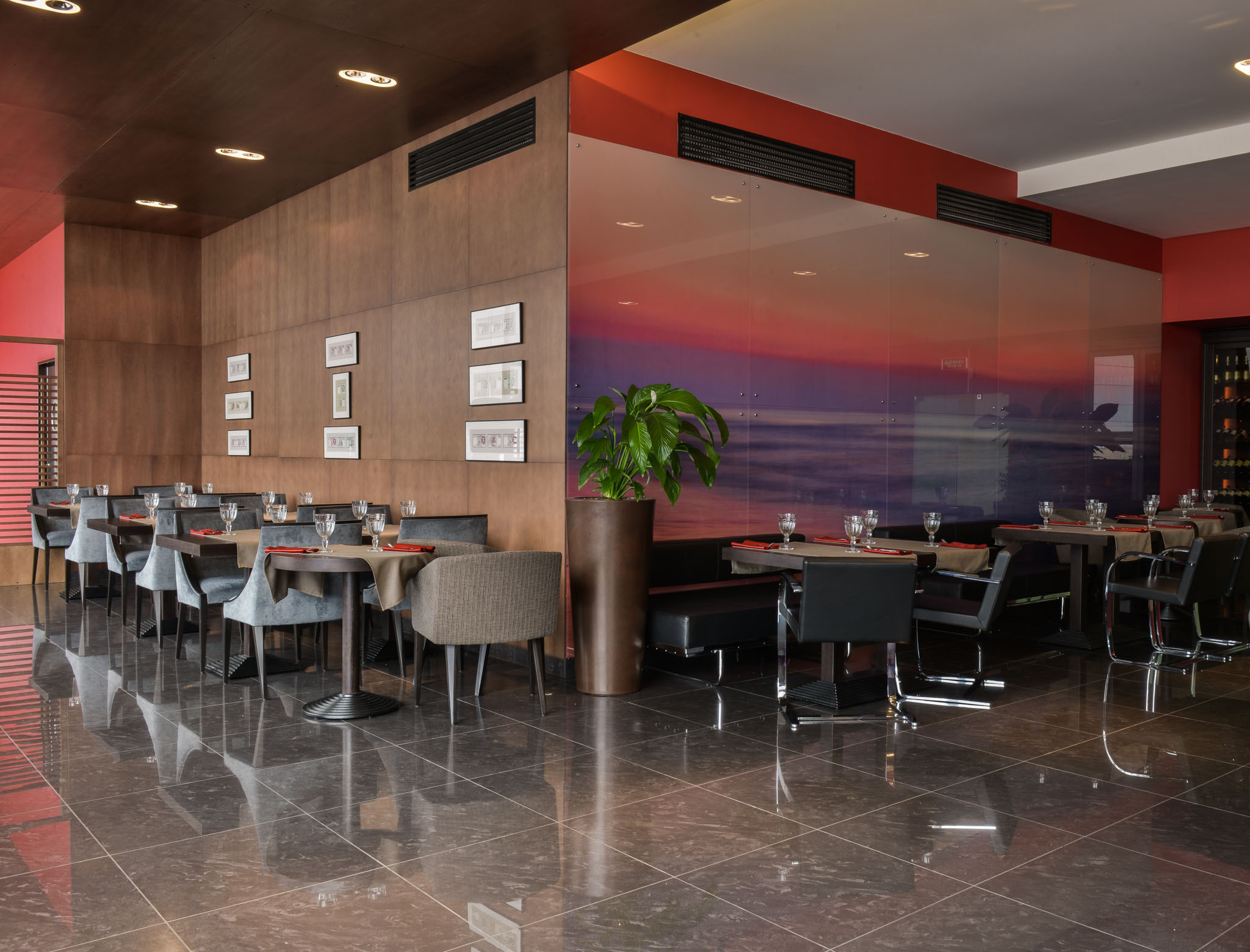 Ресторан на Шаболовке. Юлия Розанова, коммерческий фоторепортаж в Москве